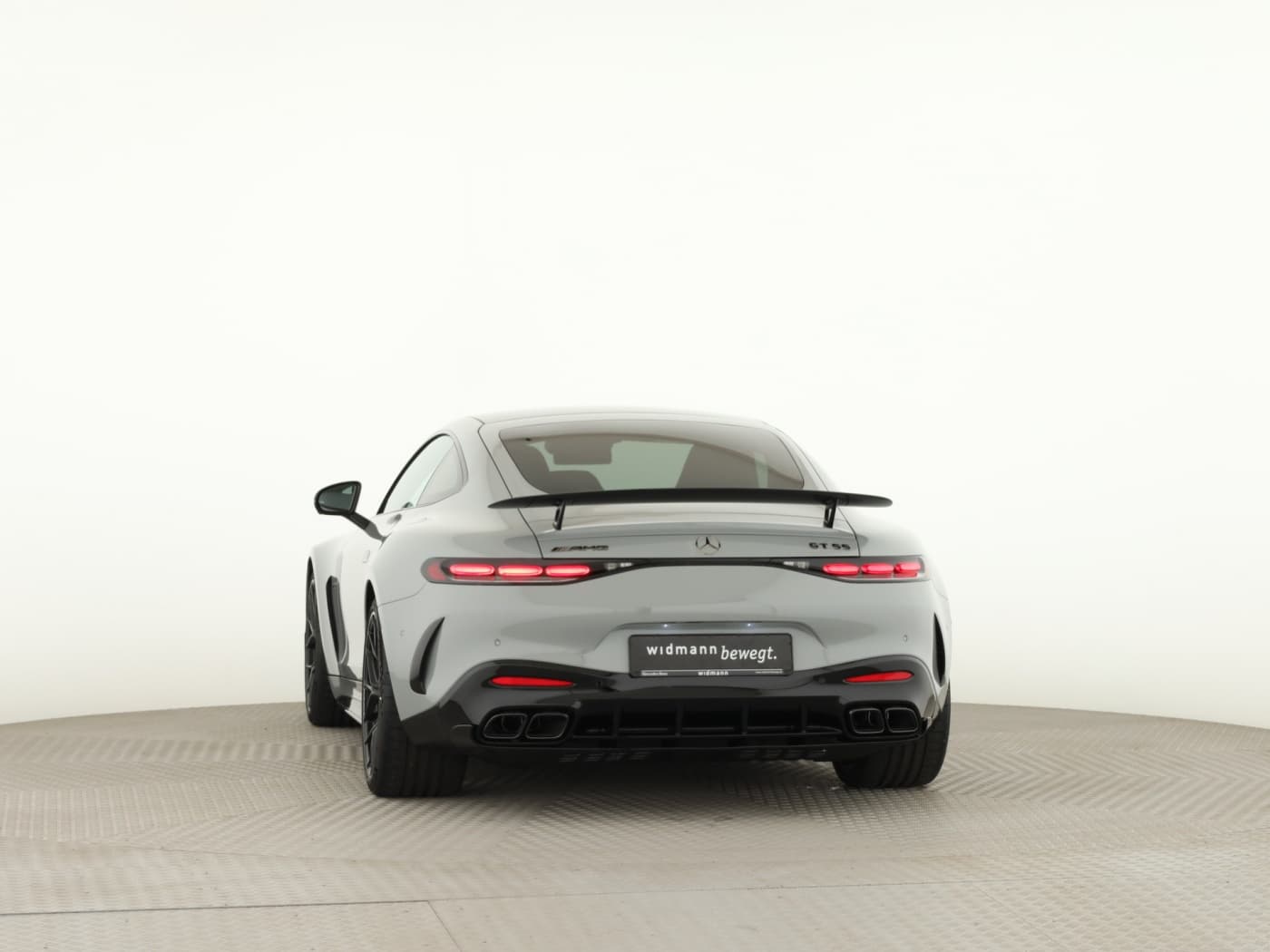 Mercedes-Benz AMG GT 55 4MATIC+ Bild 4