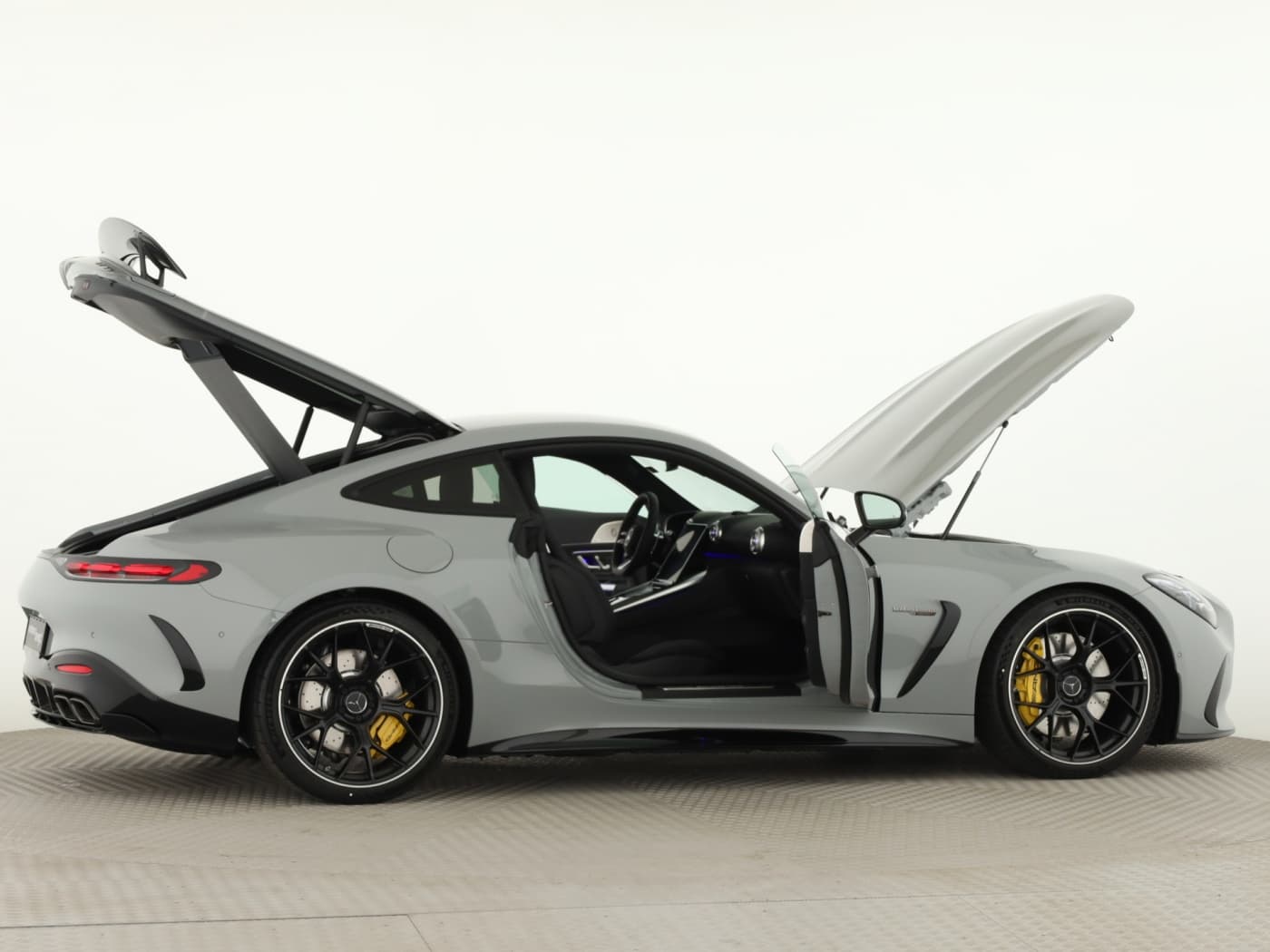 Mercedes-Benz AMG GT 55 4MATIC+ Bild 8