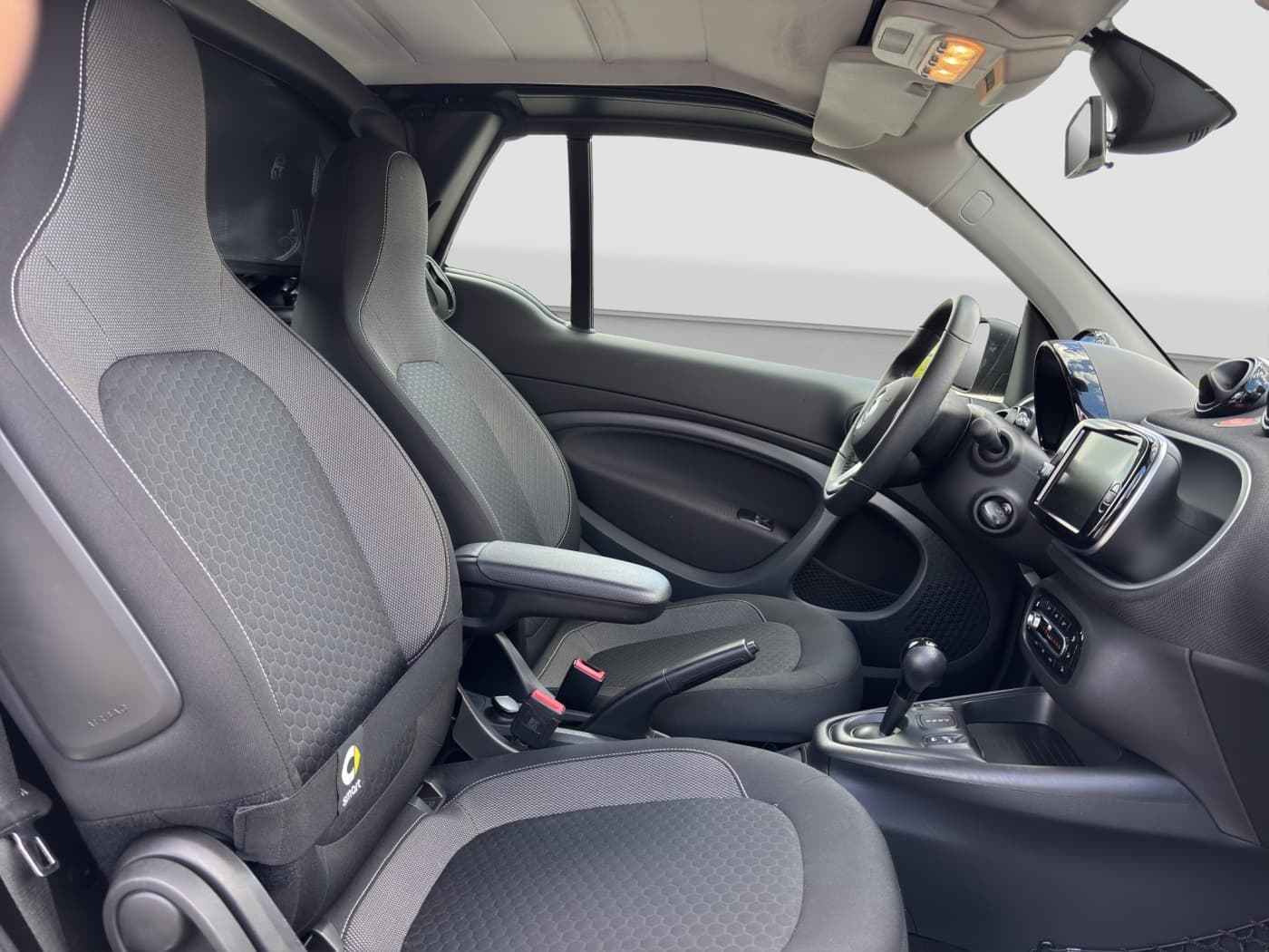 Smart fortwo EQ cabrio Bild 15