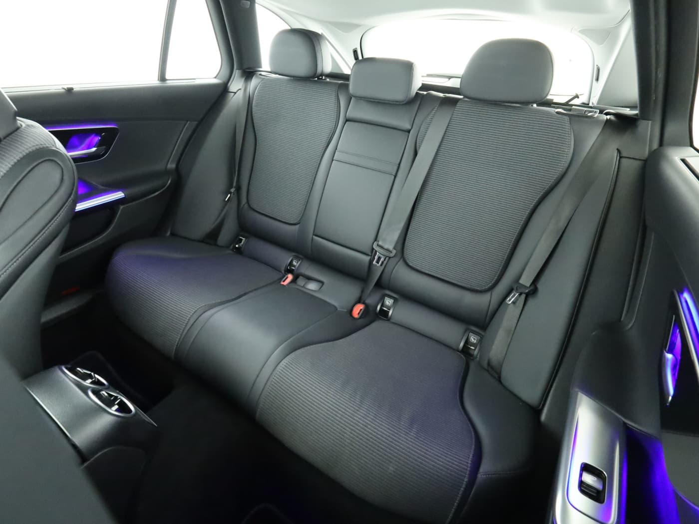 Mercedes-Benz C 220 d T Bild 18