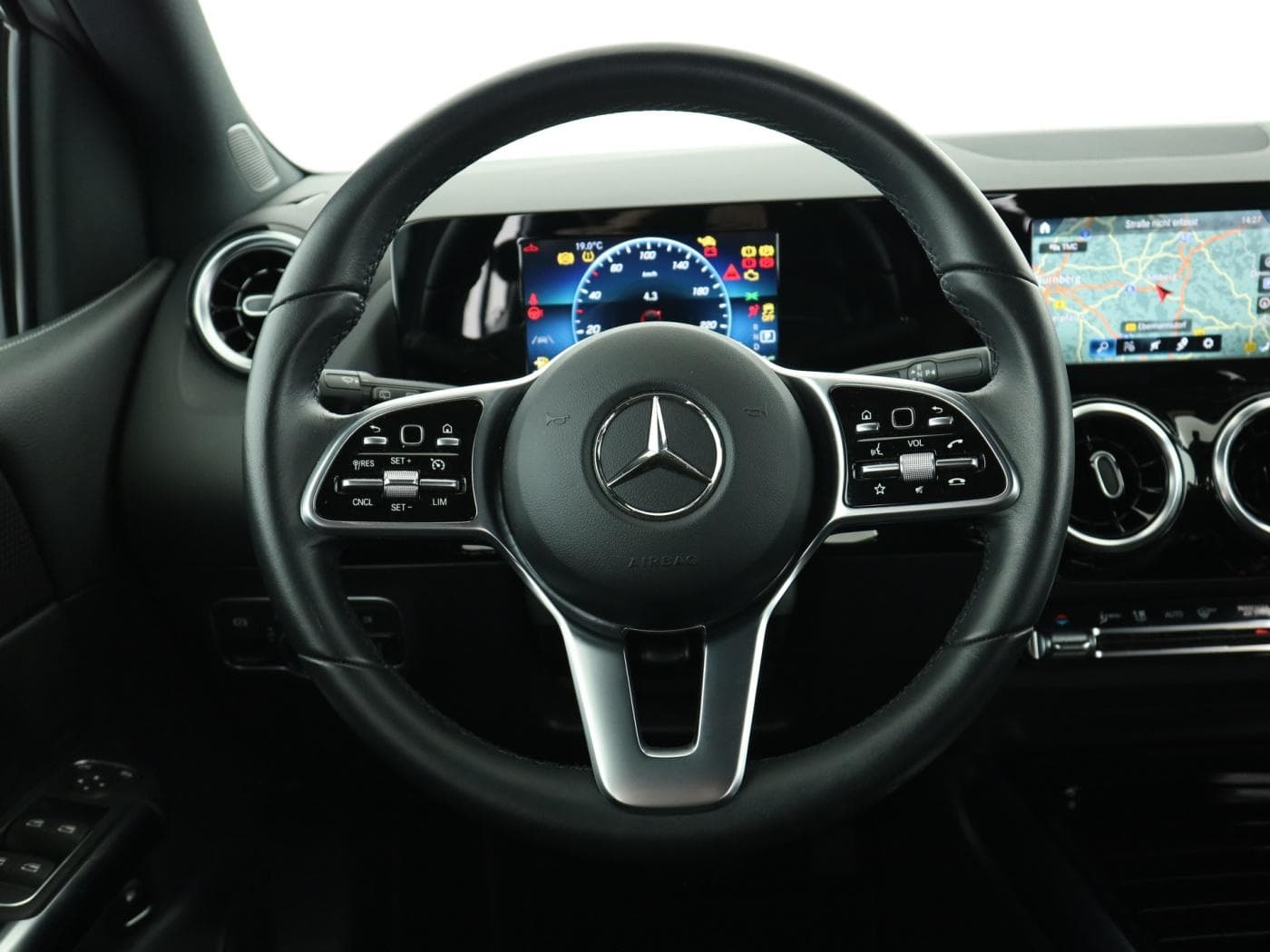 Mercedes-Benz B 250 e Bild 11