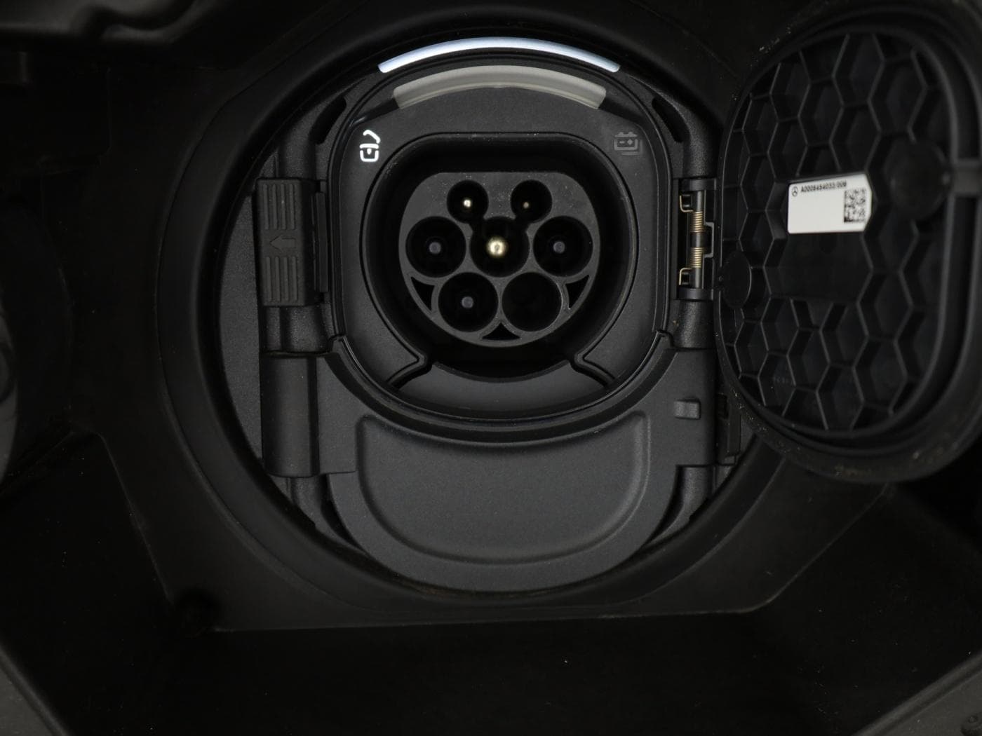 Mercedes-Benz B 250 e Bild 24