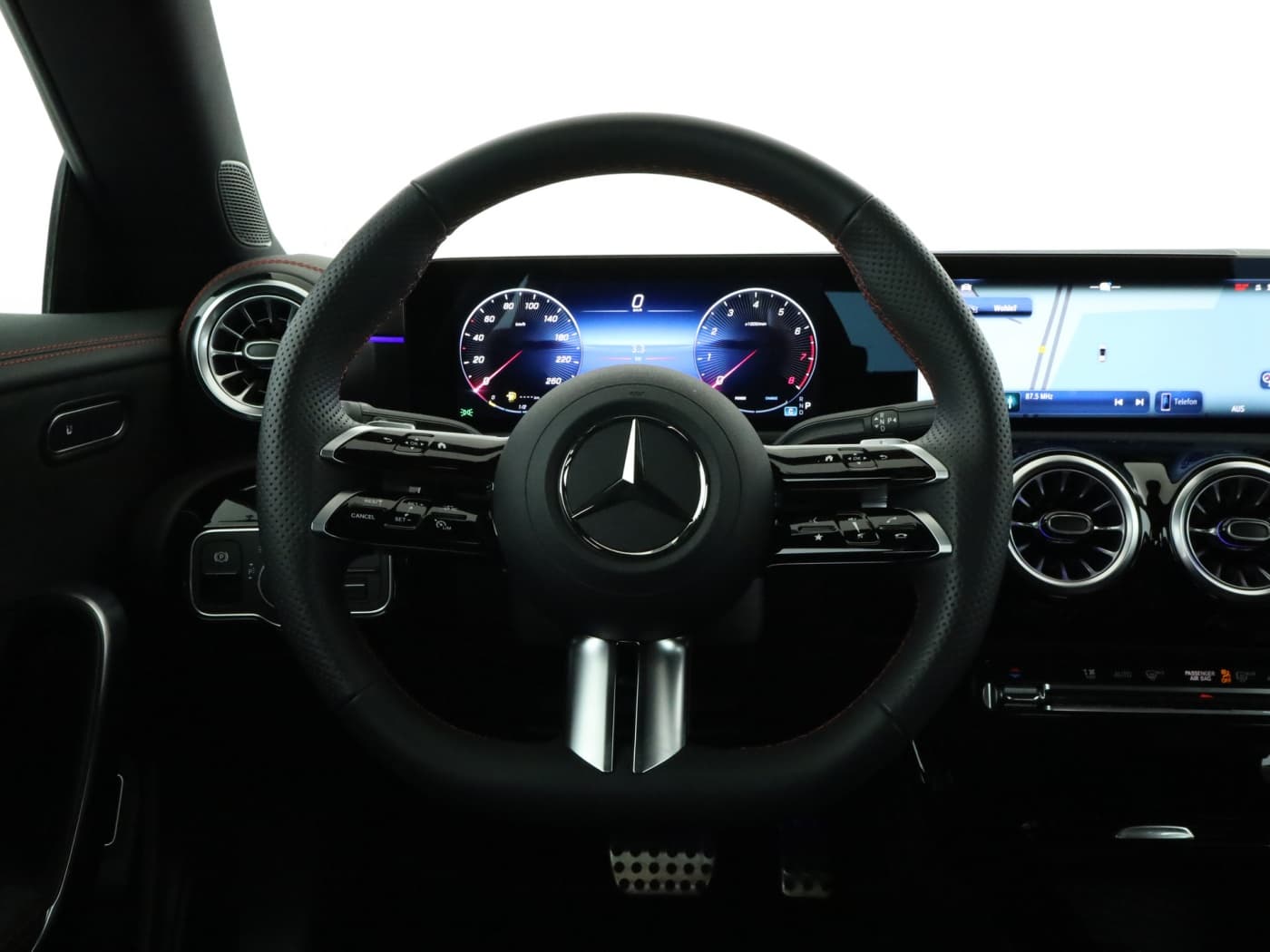 Mercedes-Benz CLA 200 SB Bild 11