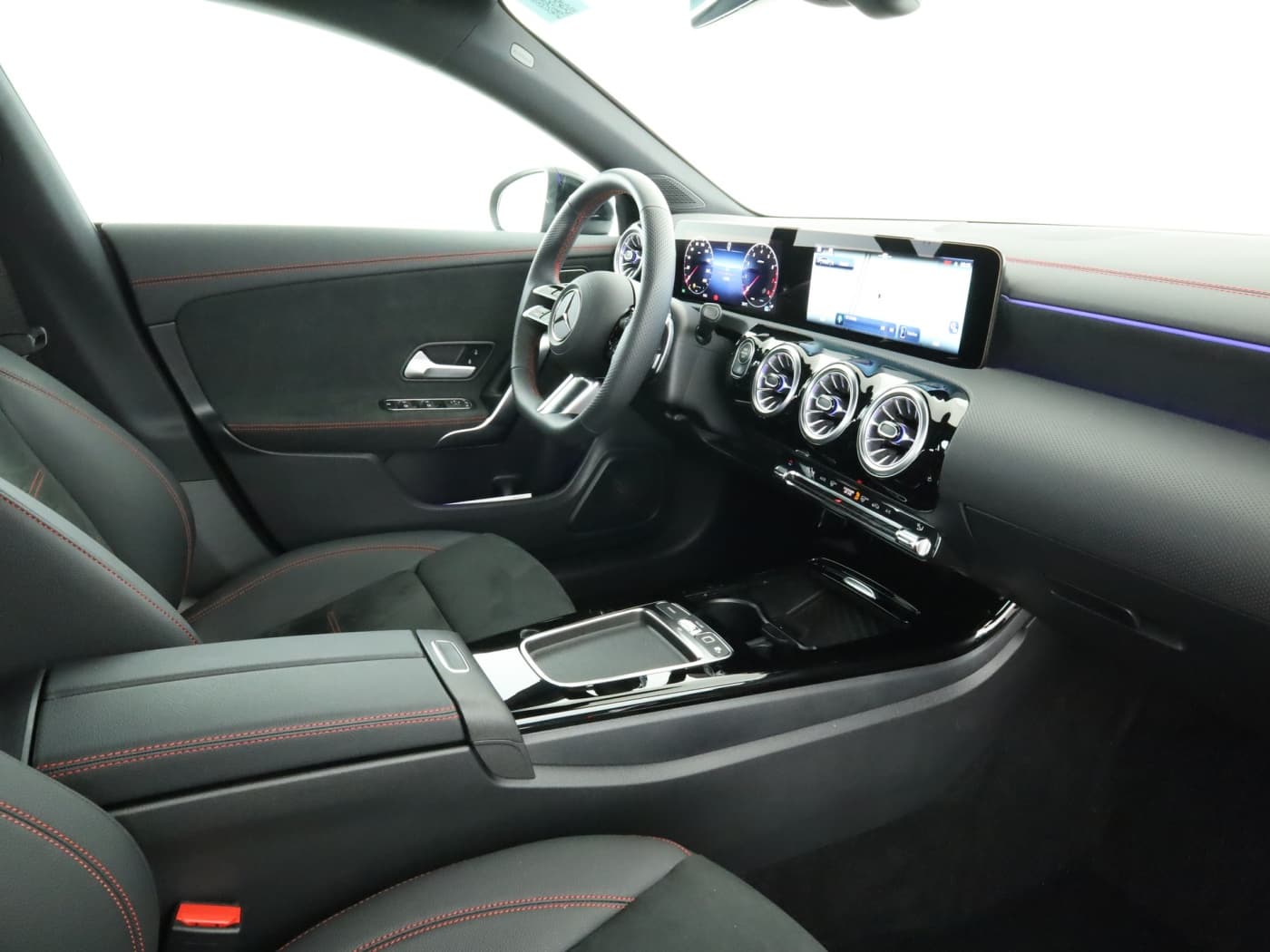 Mercedes-Benz CLA 200 SB Bild 17