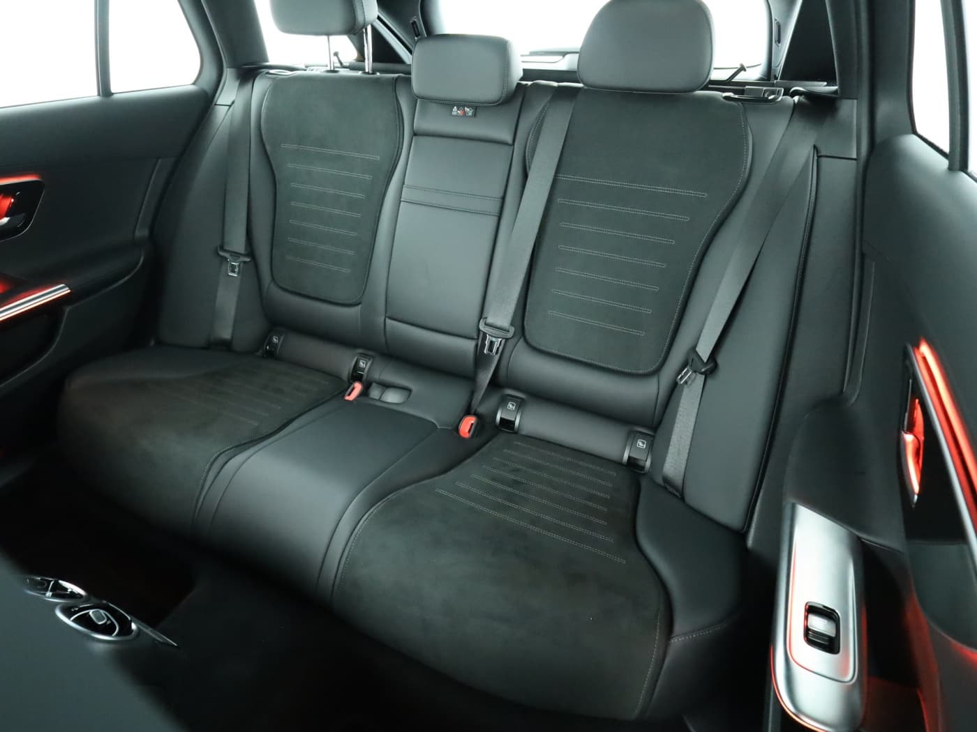 Mercedes-Benz C 300 T Bild 18