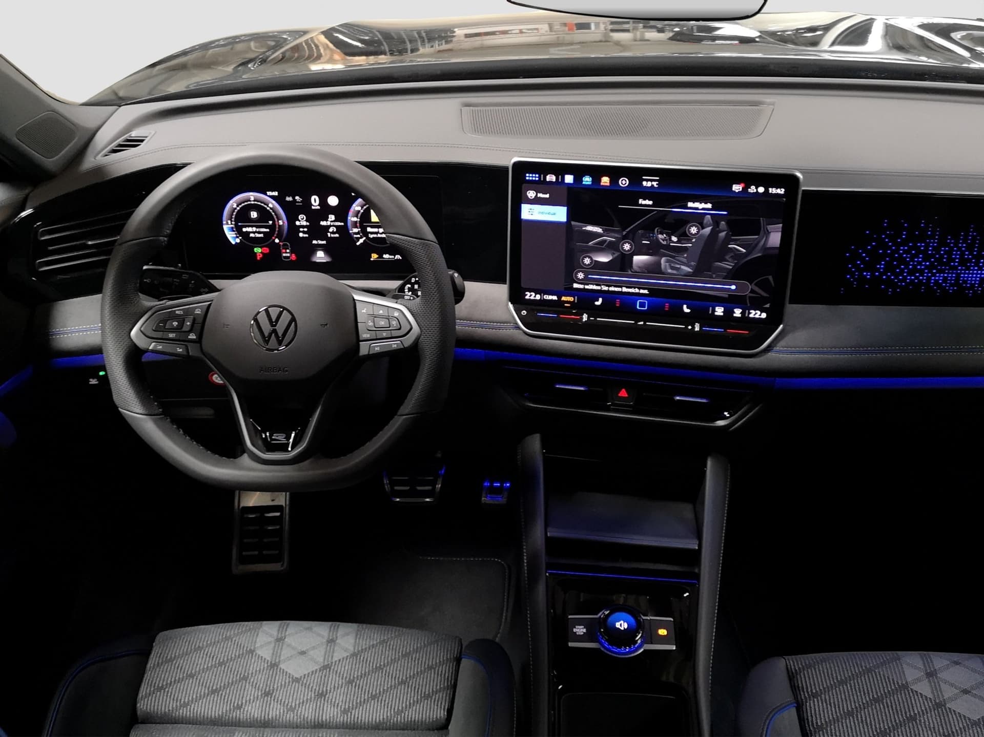 Volkswagen Tiguan R-Line 2.0 l TDI DSG Bild 9