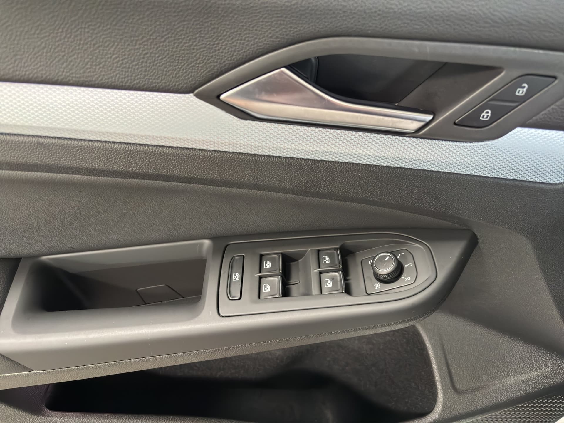 Volkswagen Golf Goal 1.5 TSI 115 PS AHK NAVI ACC Bild 16