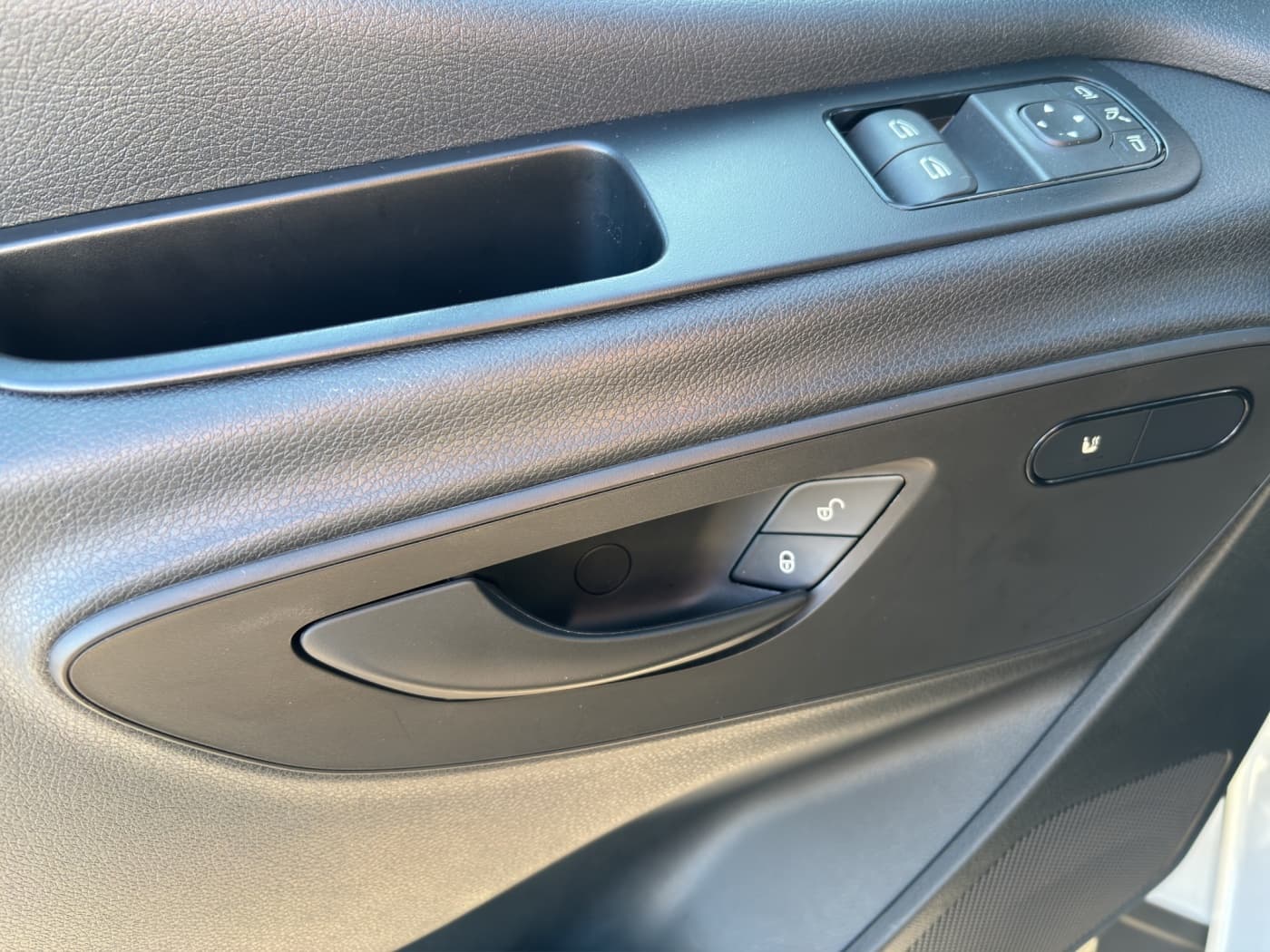 Mercedes-Benz Sprinter 317 CDI Kasten PRO Hochdach Lang Bild 17