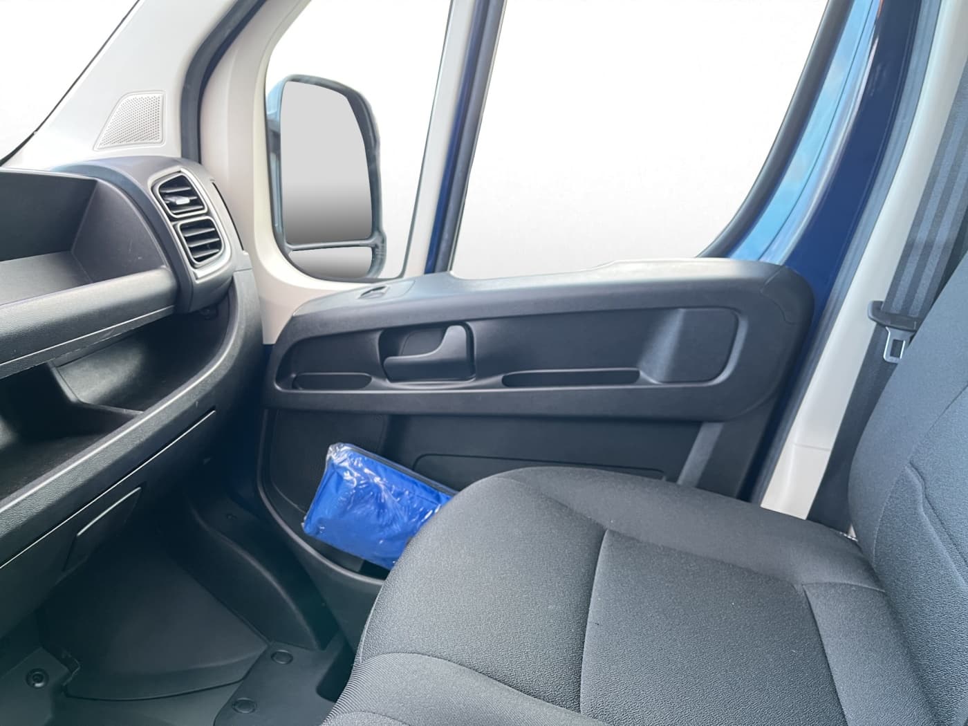 Fiat Ducato Kasten 30  L2H2 Bild 12