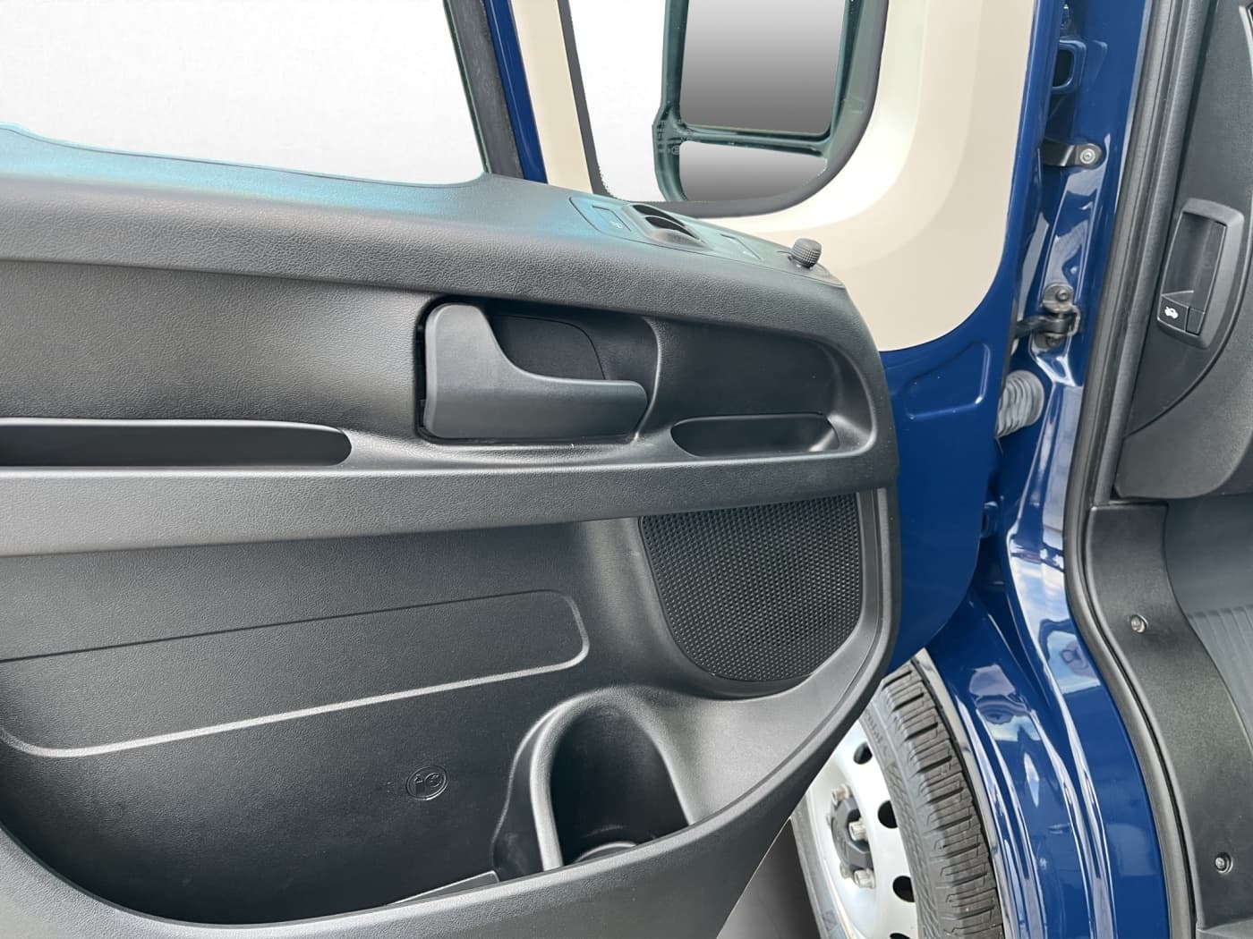 Fiat Ducato Kasten 30  L2H2 Bild 15