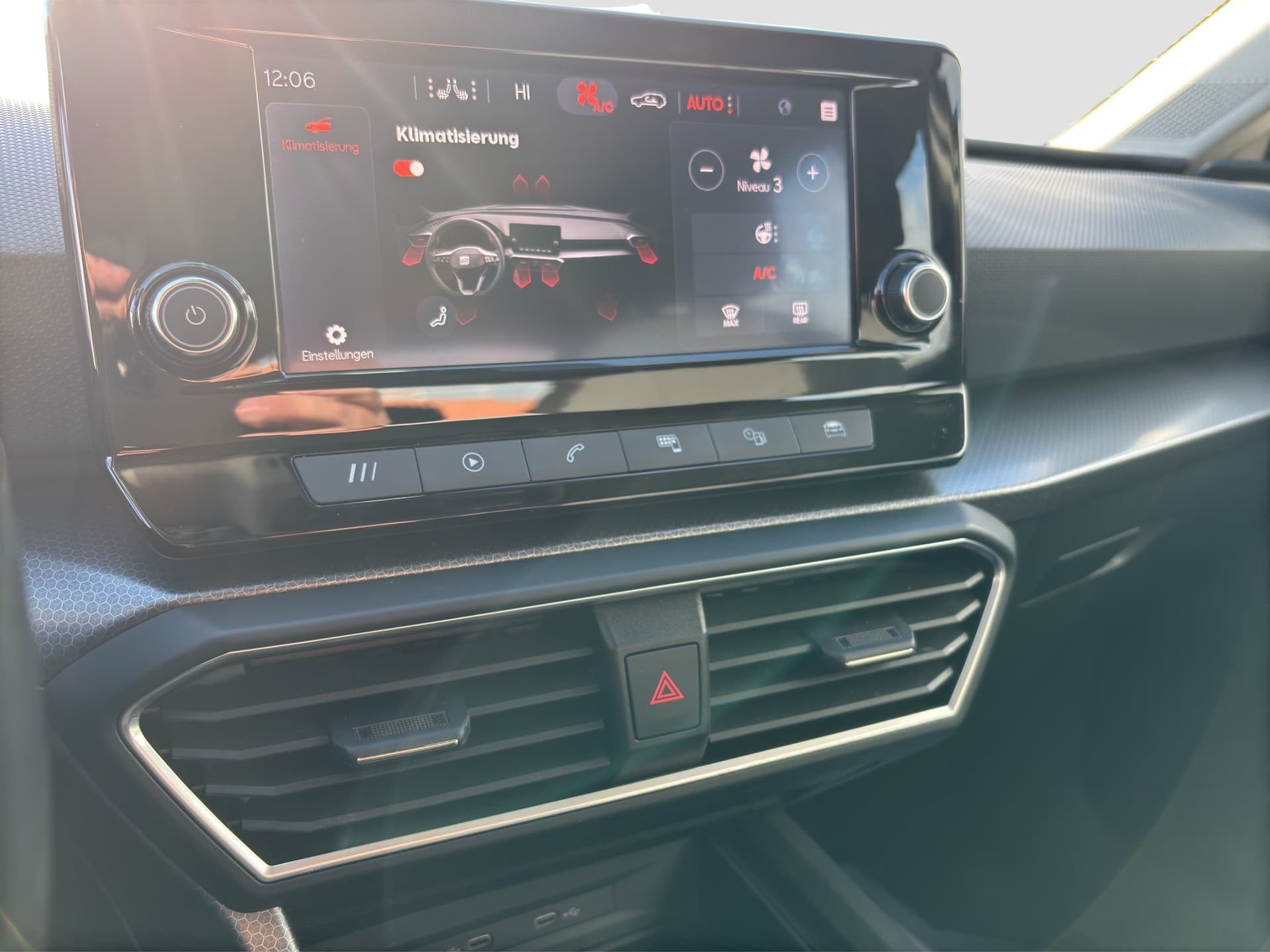 Seat Leon SP Style 1.5 eTSI 110kW 7-Gang Seat Leon SP Style 1.5 eTSI 150 PS DSG Bild 12