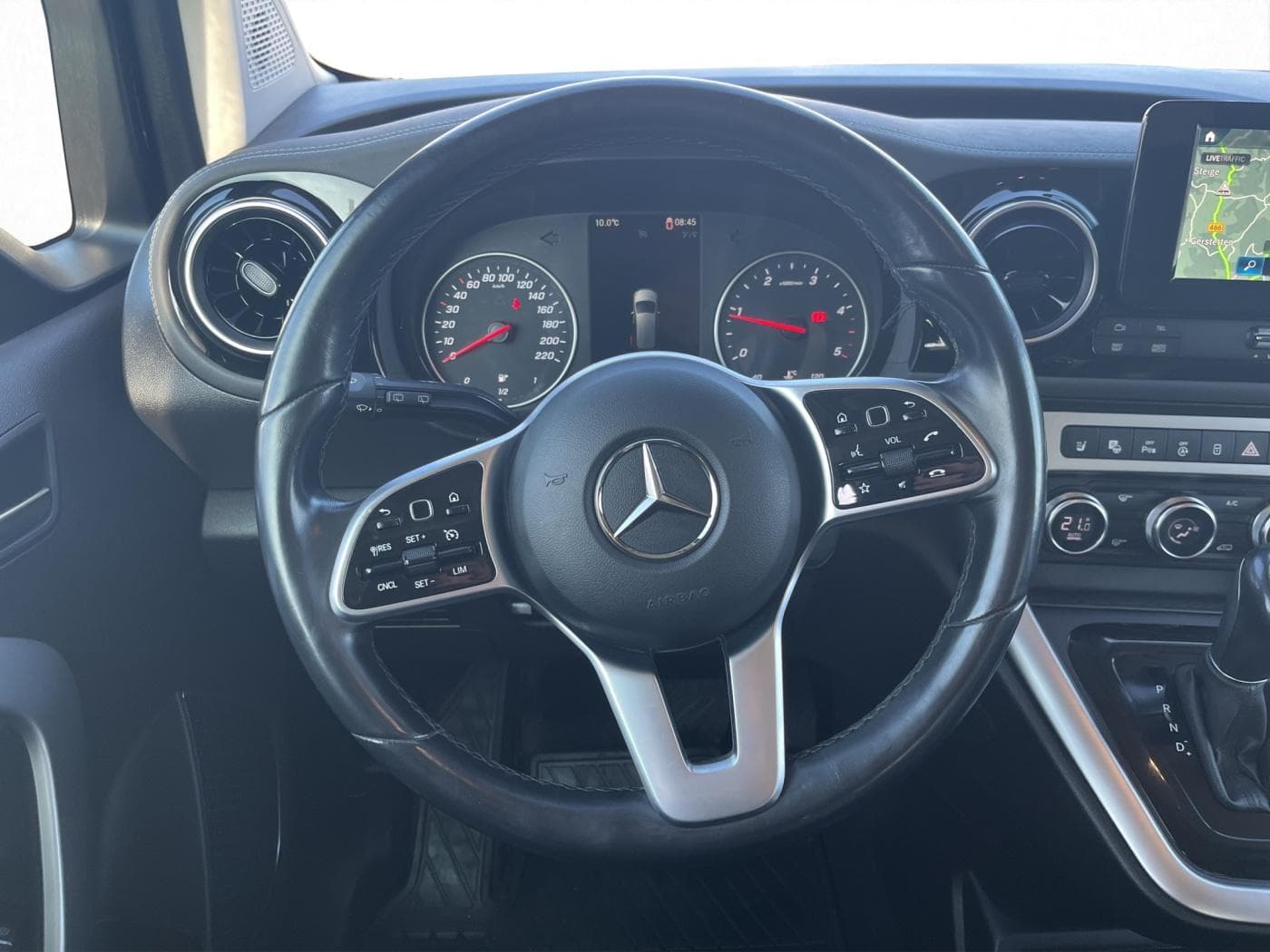 Mercedes-Benz T 180 d Bild 10