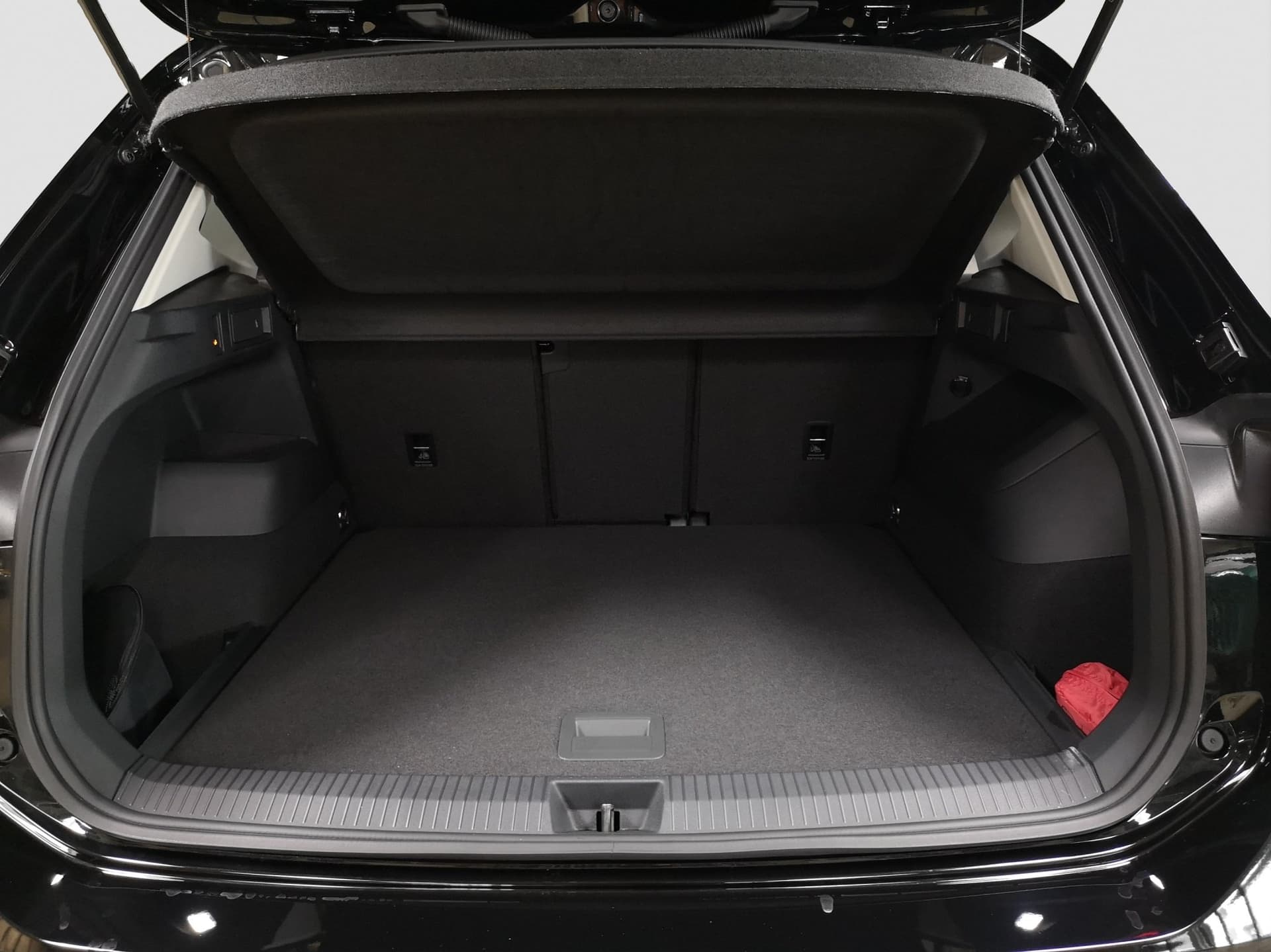 Volkswagen Tiguan GOAL 1.5 l eTSI OPF DSG Bild 19