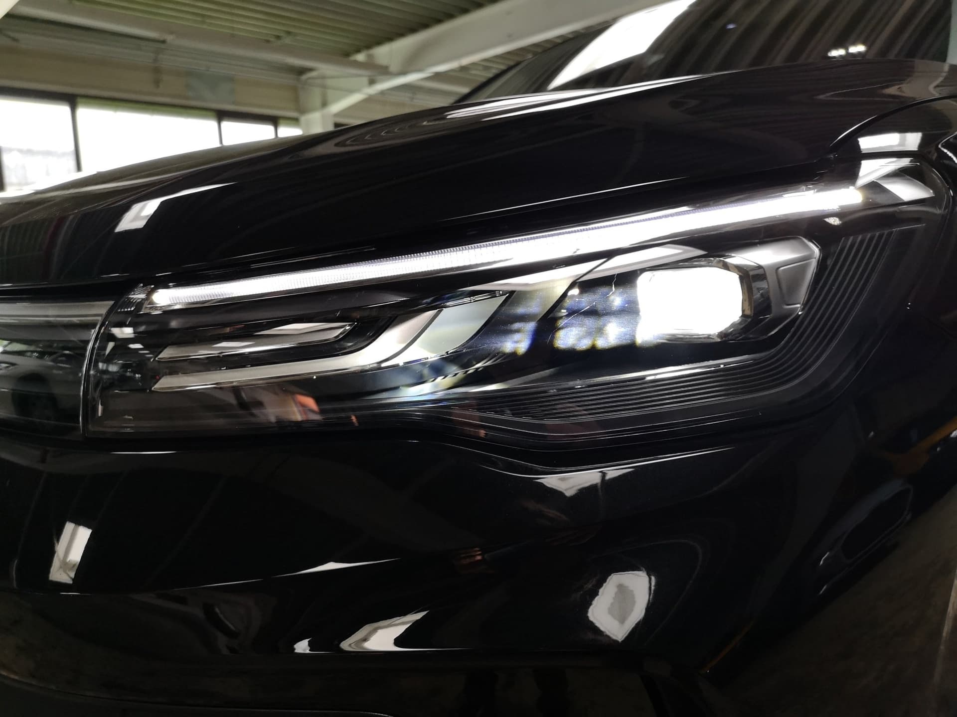 Volkswagen Tiguan GOAL 1.5 l eTSI OPF DSG Bild 24