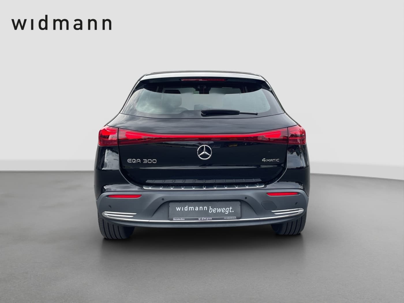 Mercedes-Benz EQA 300 4M Bild 4