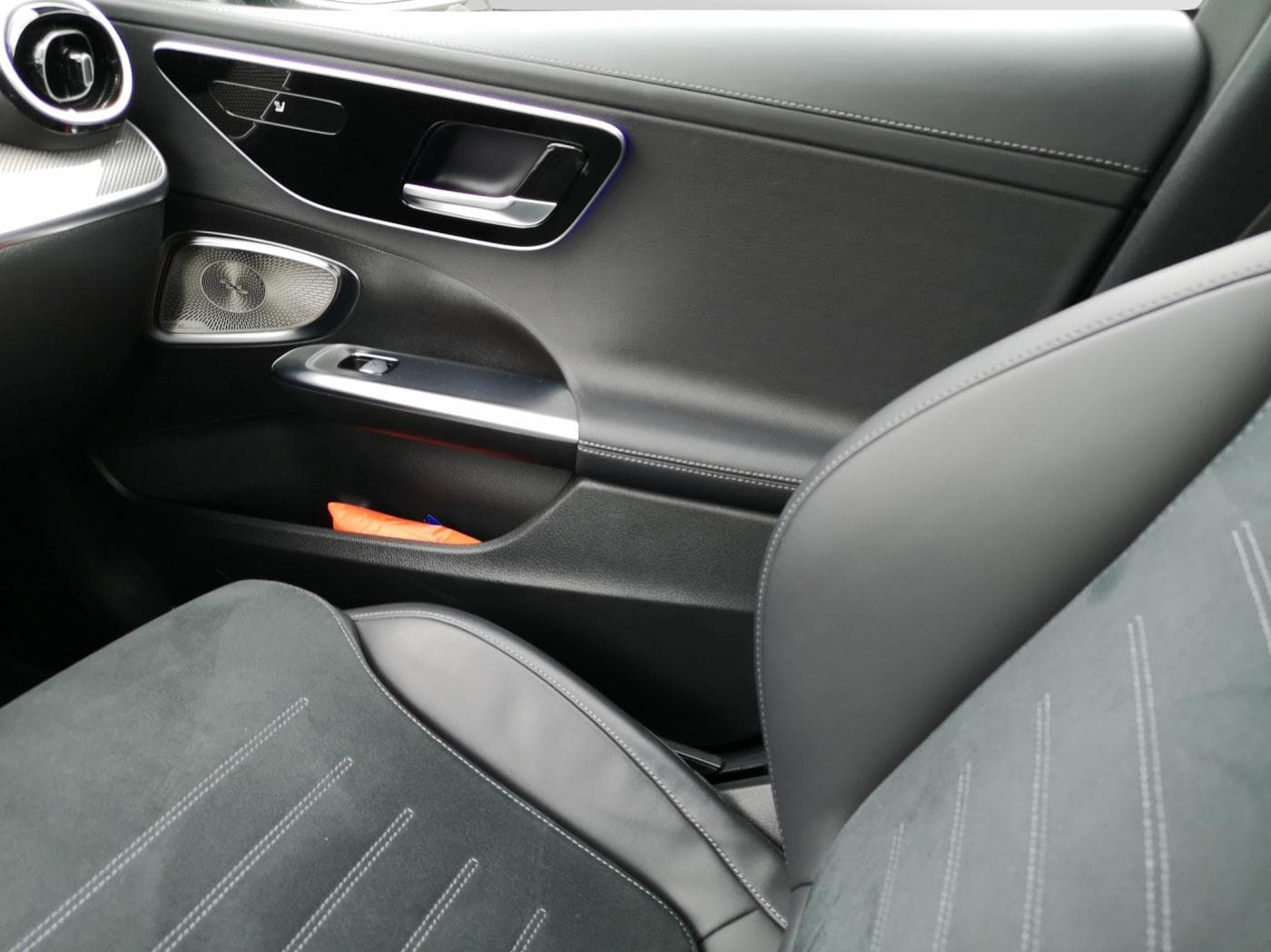 Mercedes-Benz C 300 e Bild 14