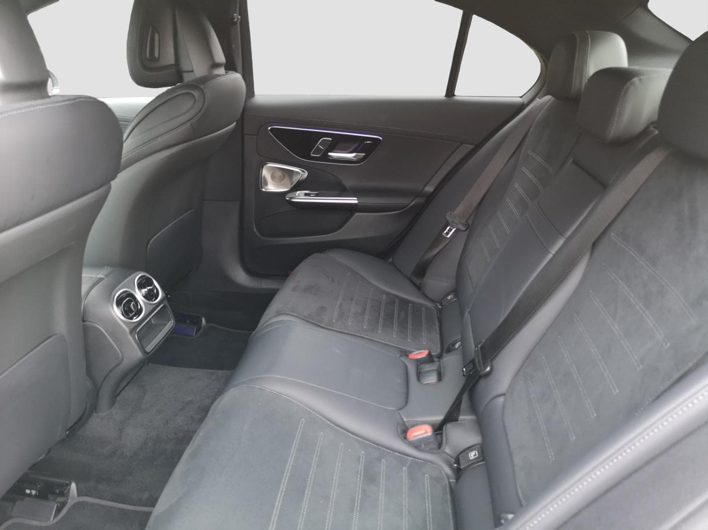 Mercedes-Benz C 300 e Bild 16