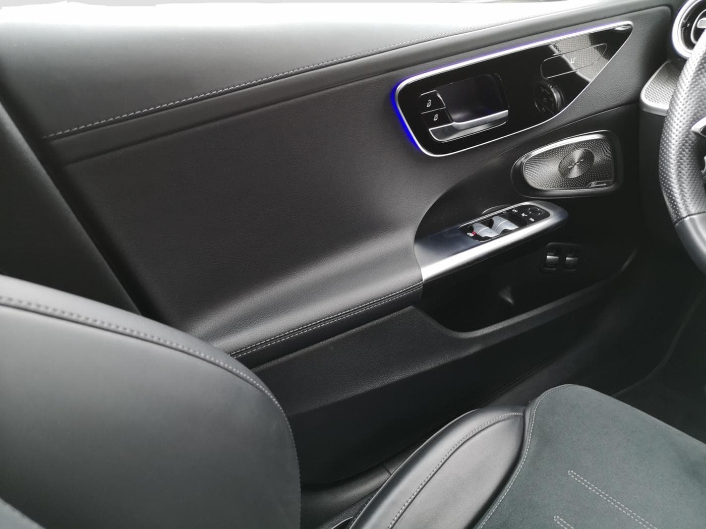 Mercedes-Benz C 300 e Bild 17