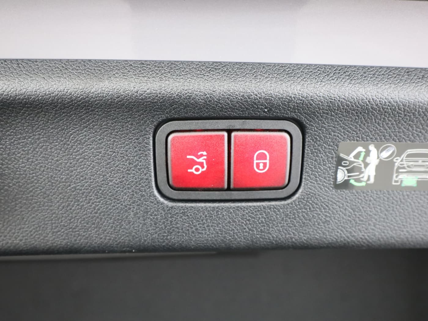Mercedes-Benz C 400 4MATIC elektrisch Bild 25