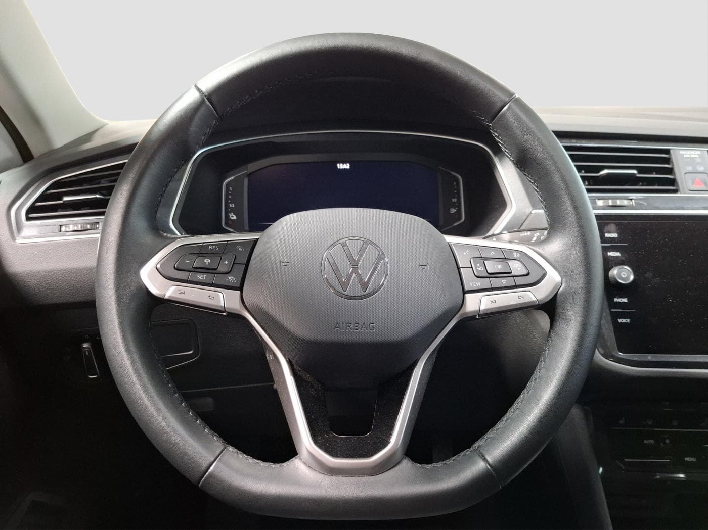 Volkswagen Tiguan 1.4 TSI Elegance eHybrid Bild 10