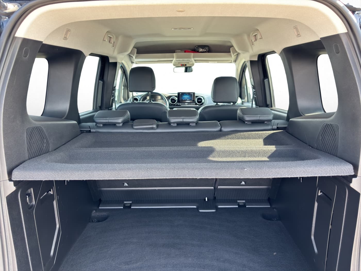 Mercedes-Benz T 180 d PROGRESSIVE Standard Bild 19