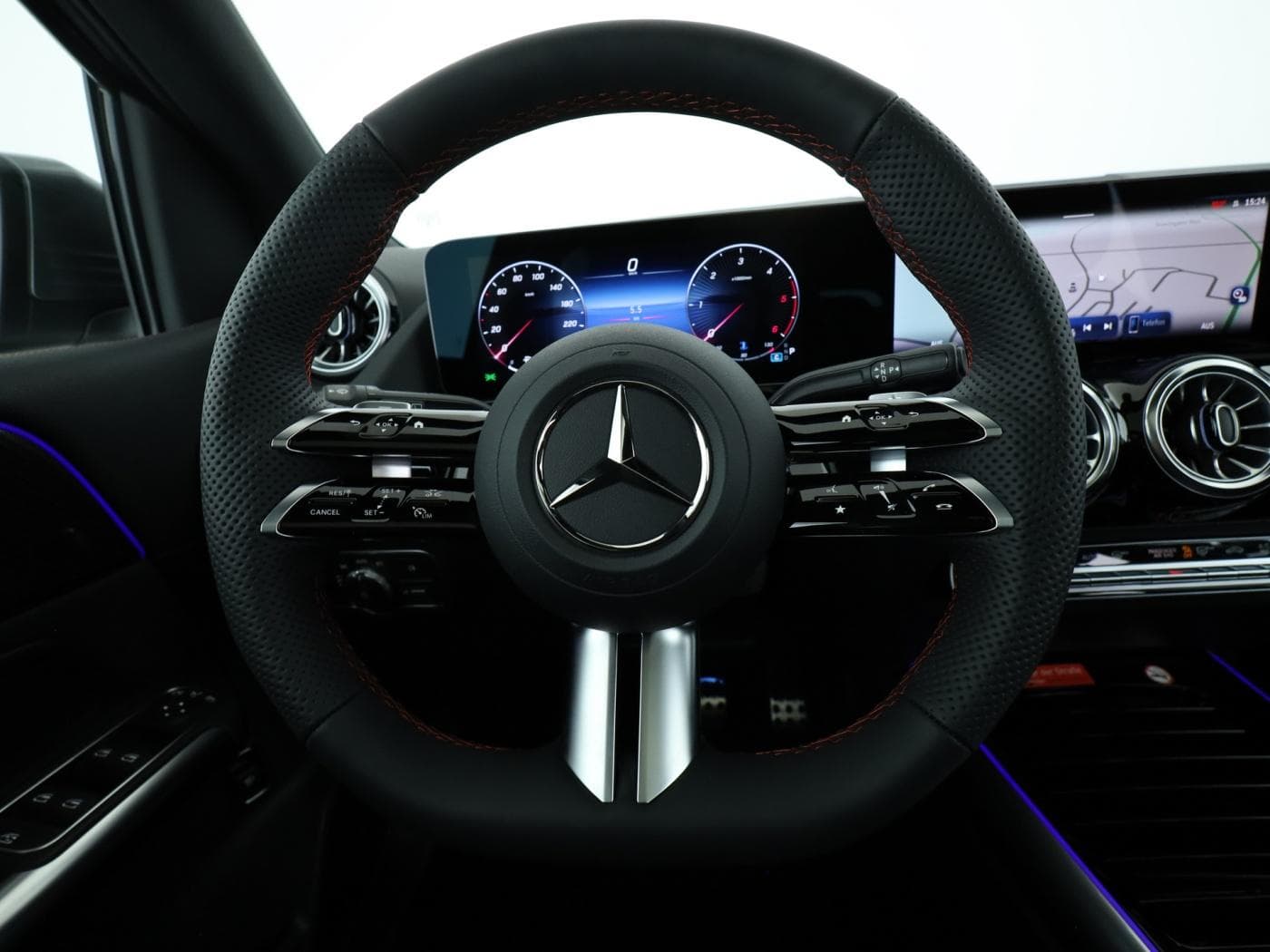 Mercedes-Benz B 220 d Bild 11