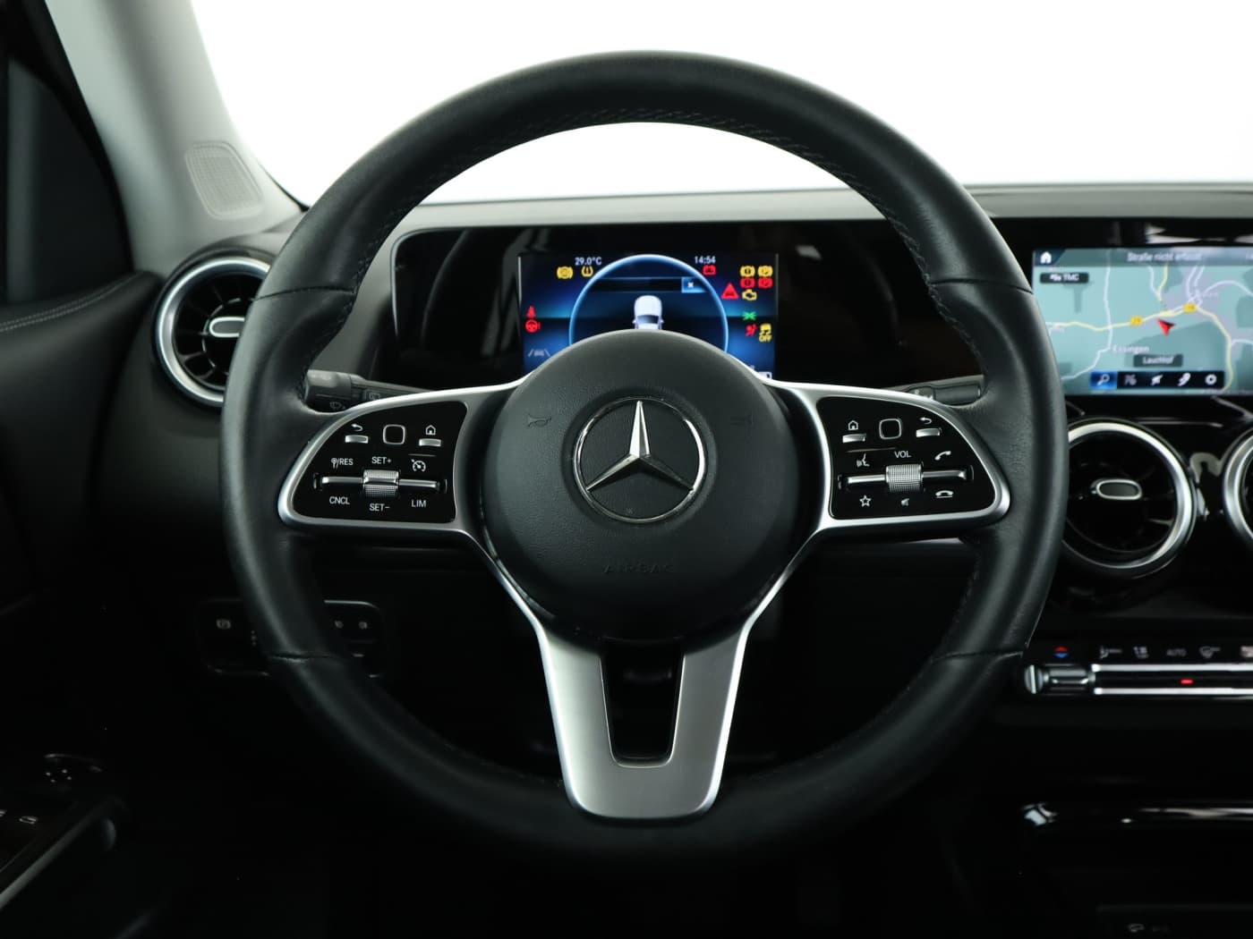 Mercedes-Benz GLB 220 d Bild 11