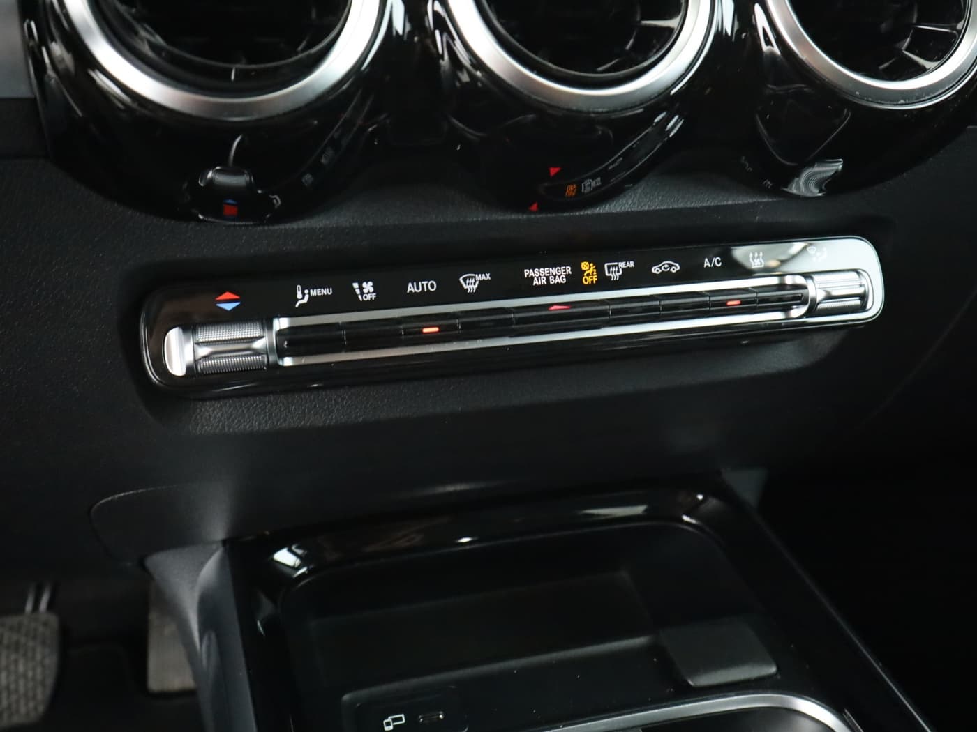 Mercedes-Benz GLB 220 d Bild 14