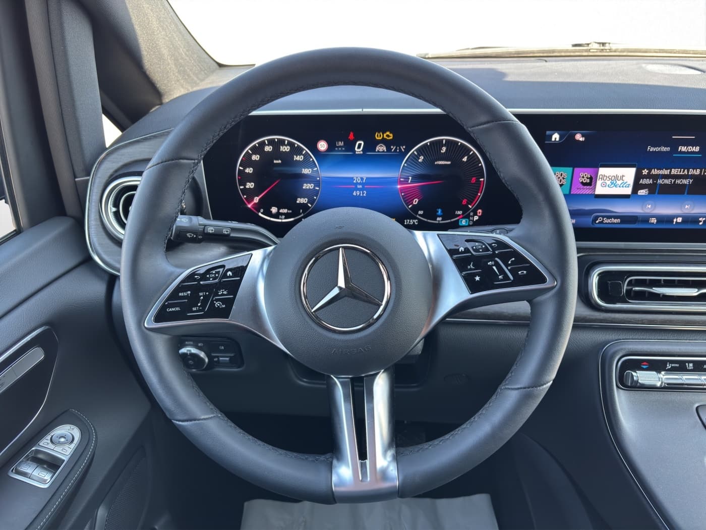 Mercedes-Benz V 220 d 4MATIC AVANTGARDE Lang Bild 10