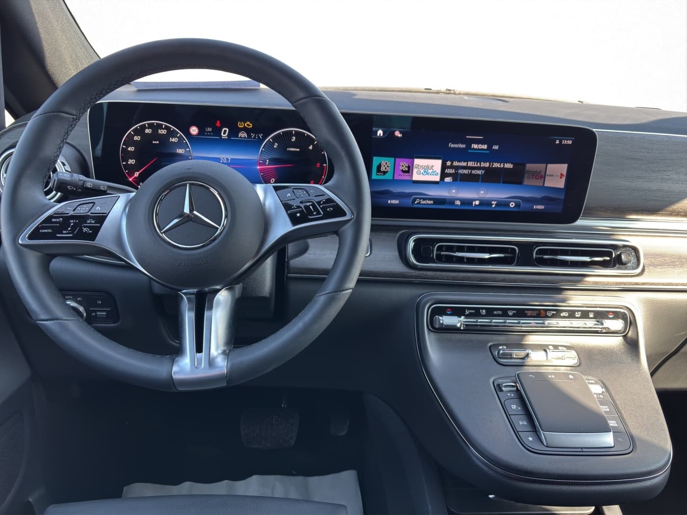 Mercedes-Benz V 220 d 4MATIC AVANTGARDE Lang Bild 9