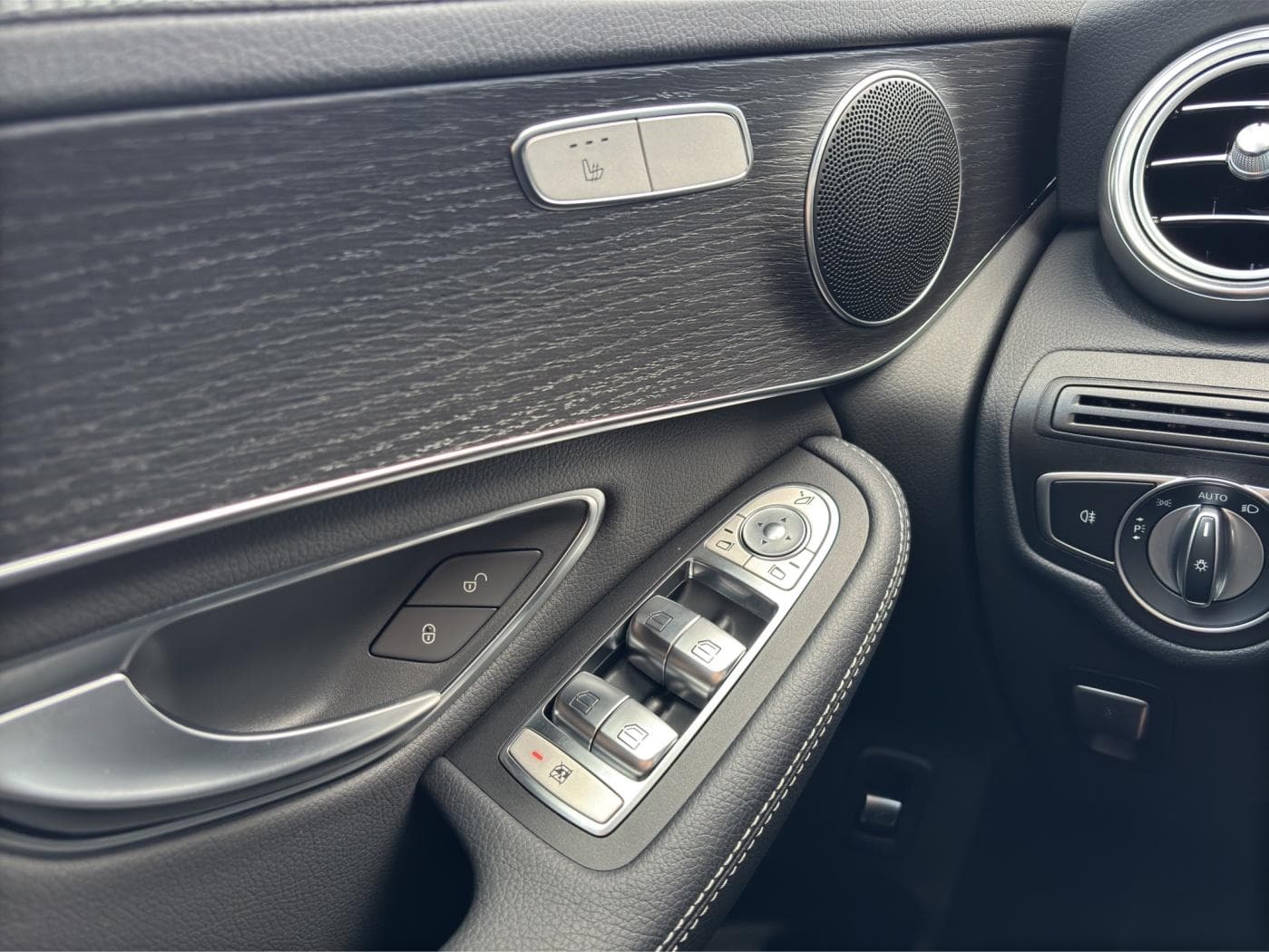 Mercedes-Benz GLC 300 de 4M Coup Bild 17