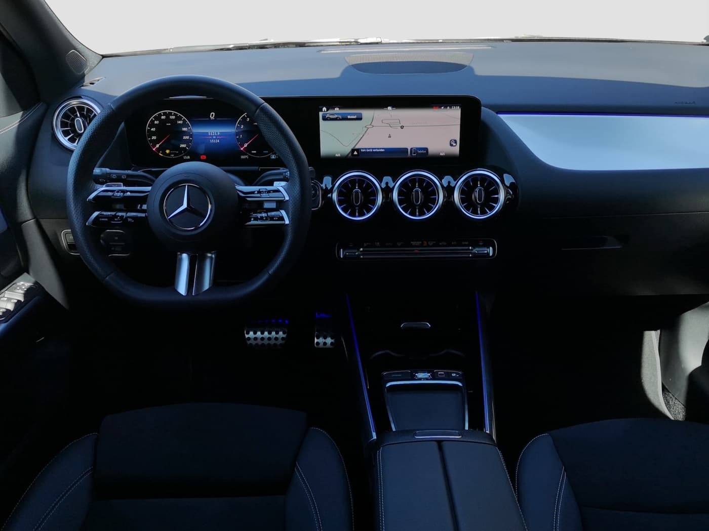 Mercedes-Benz GLA 200 Bild 9