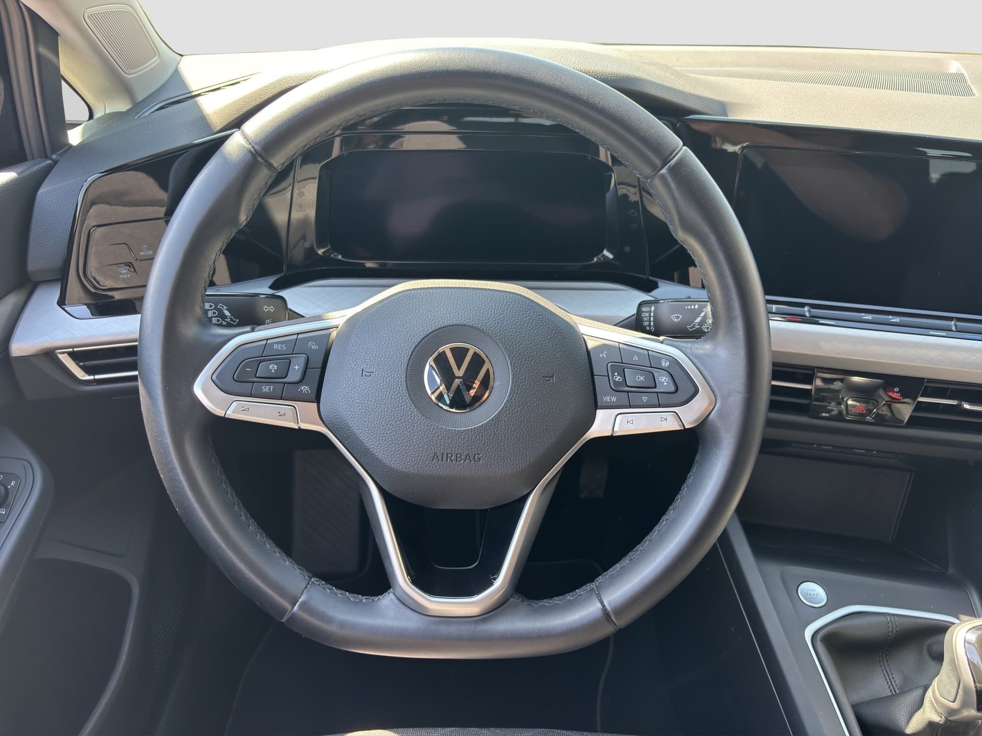 Volkswagen Golf Variant Life 2.0 TDI SCR 85kW 6-Gang 4 Türen Bild 10