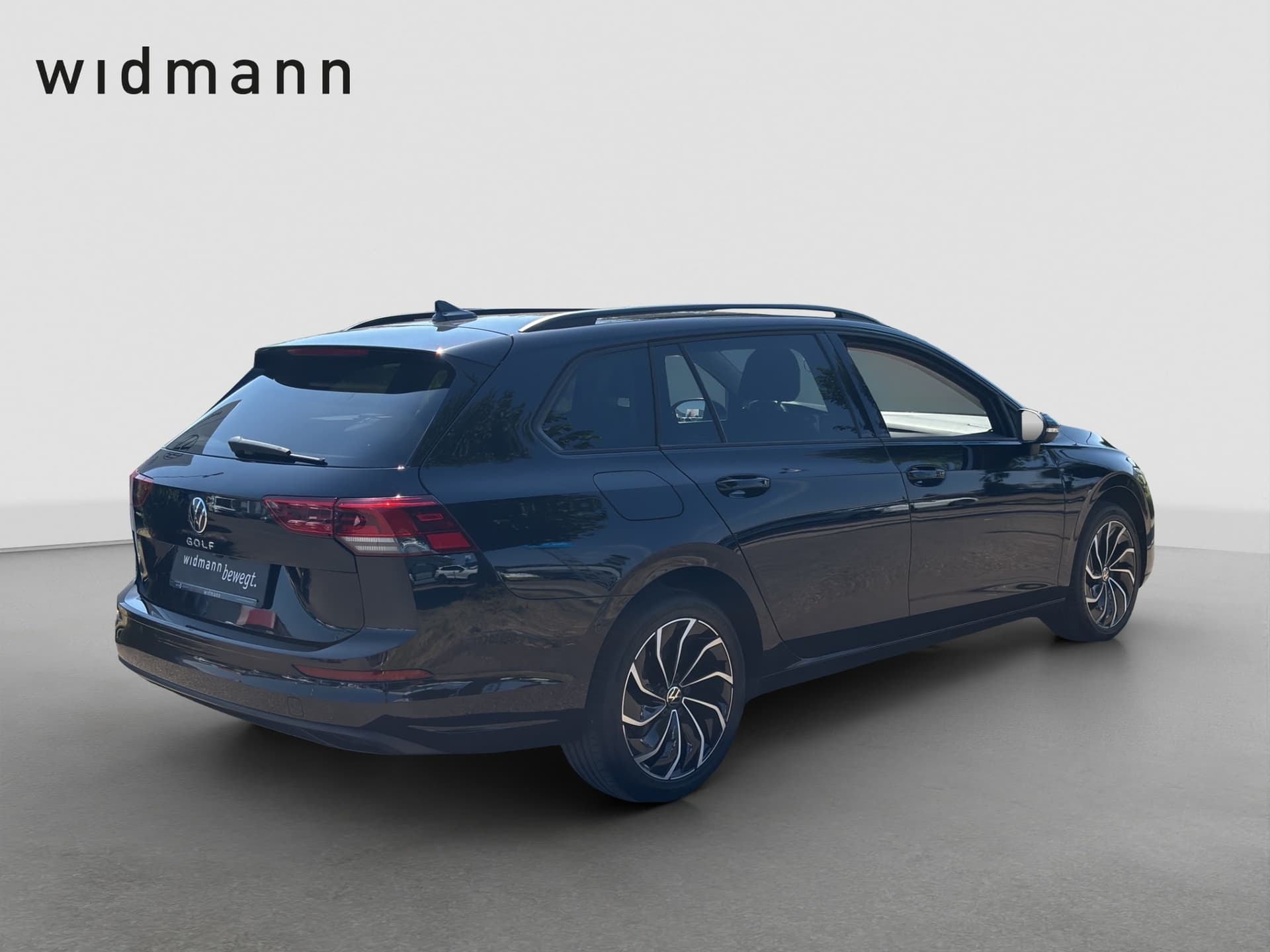 Volkswagen Golf Variant Life 2.0 TDI SCR 85kW 6-Gang 4 Türen Bild 2