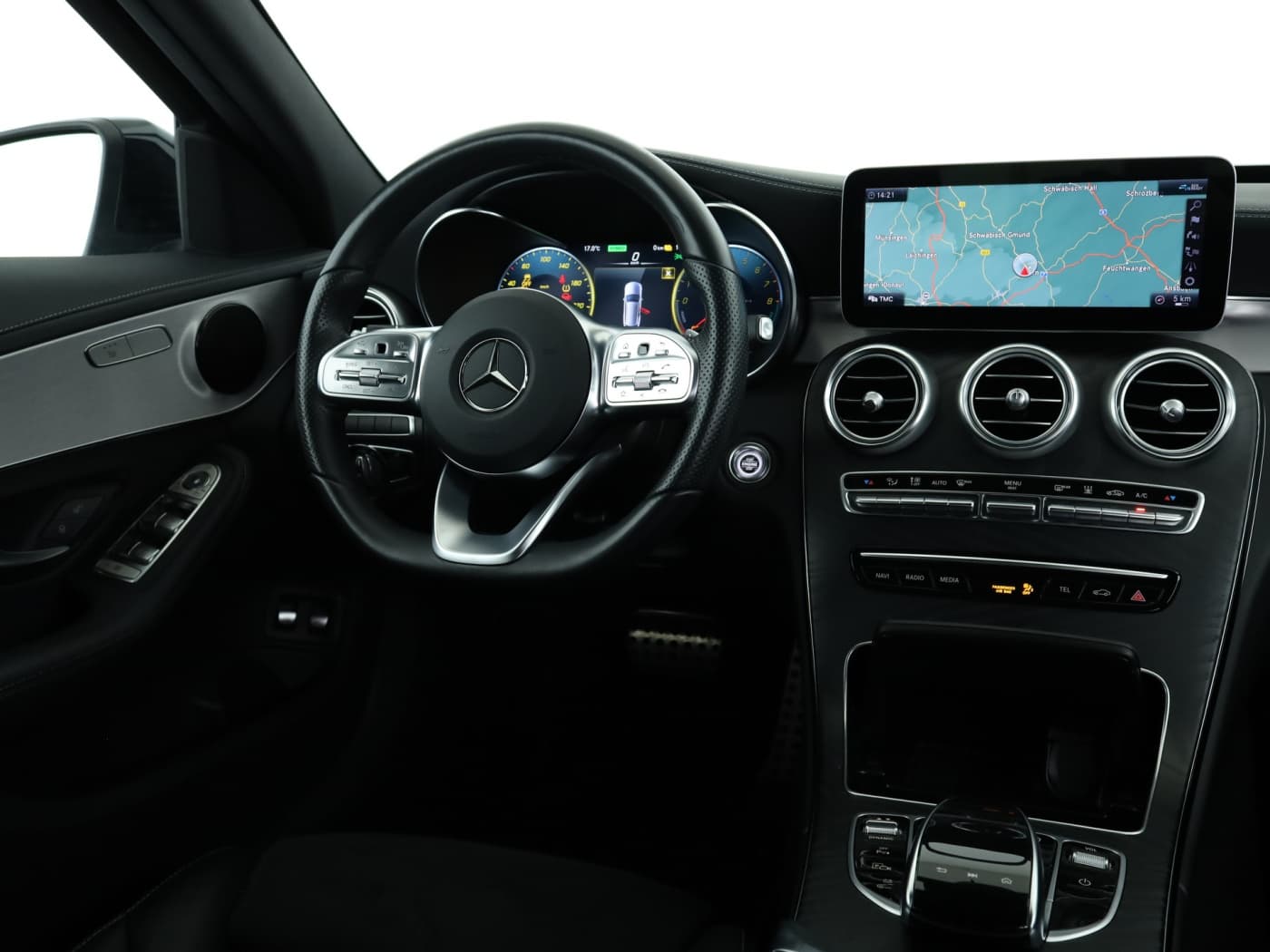 Mercedes-Benz C 300 e T Bild 10