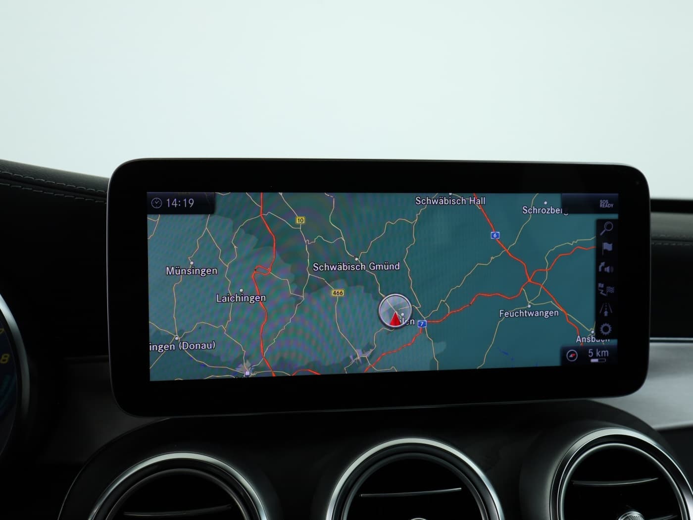 Mercedes-Benz C 300 e T Bild 13