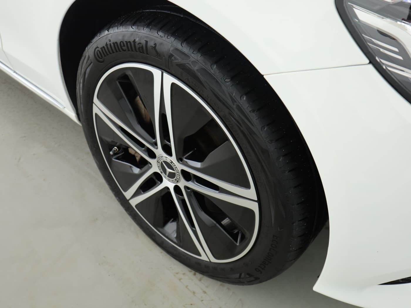 Mercedes-Benz C 300 e T Bild 21