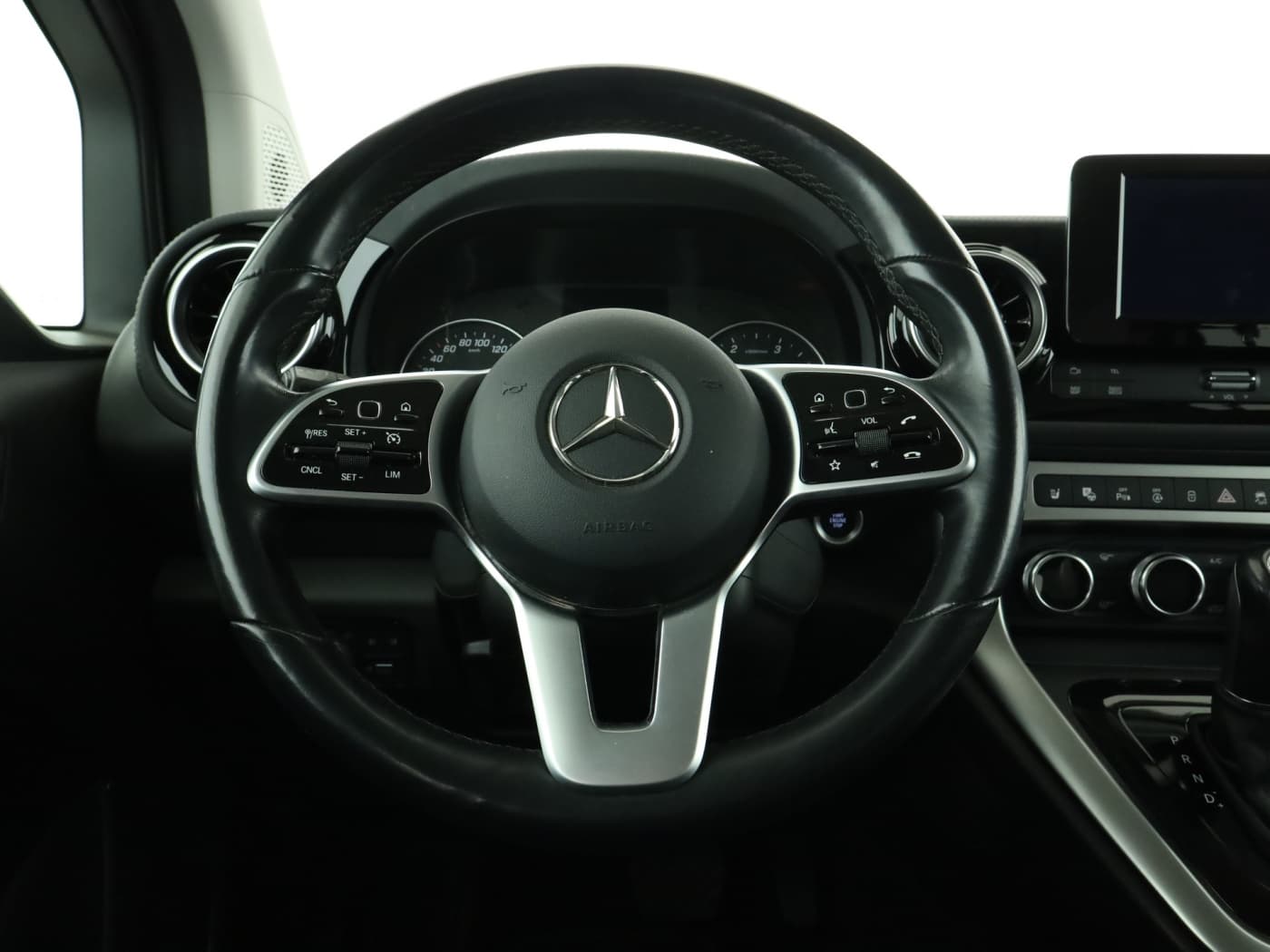 Mercedes-Benz T 180 d PROGRESSIVE Standard Bild 11