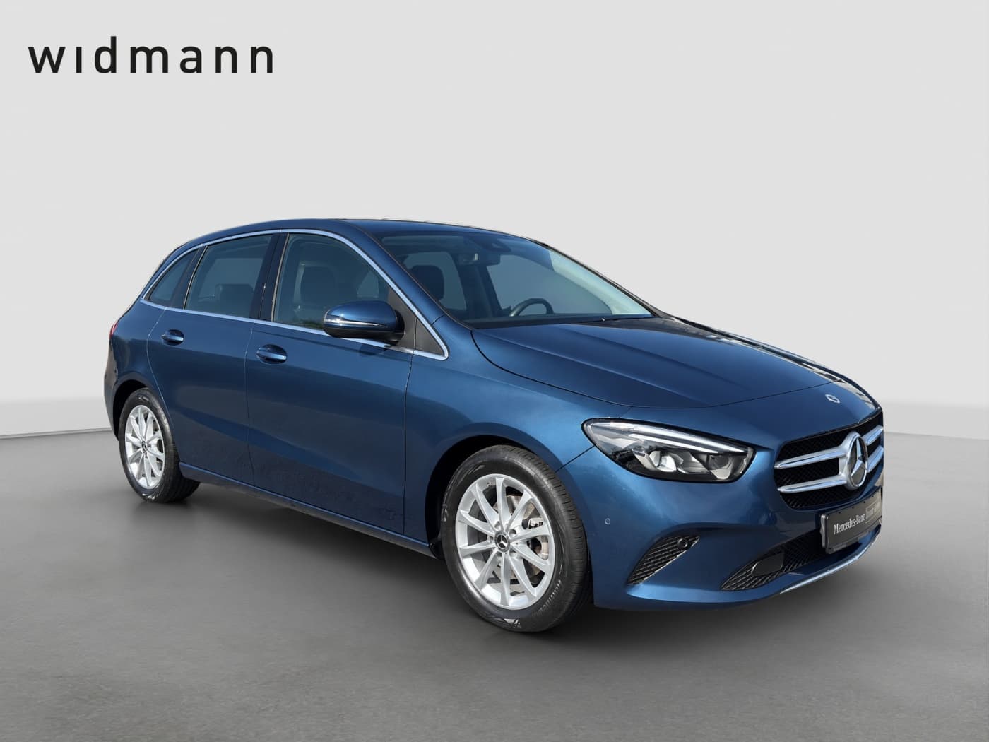 Mercedes-Benz B 180 Bild 7