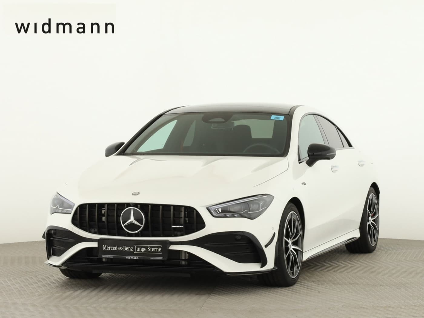 Mercedes-Benz CLA 35 AMG 4M