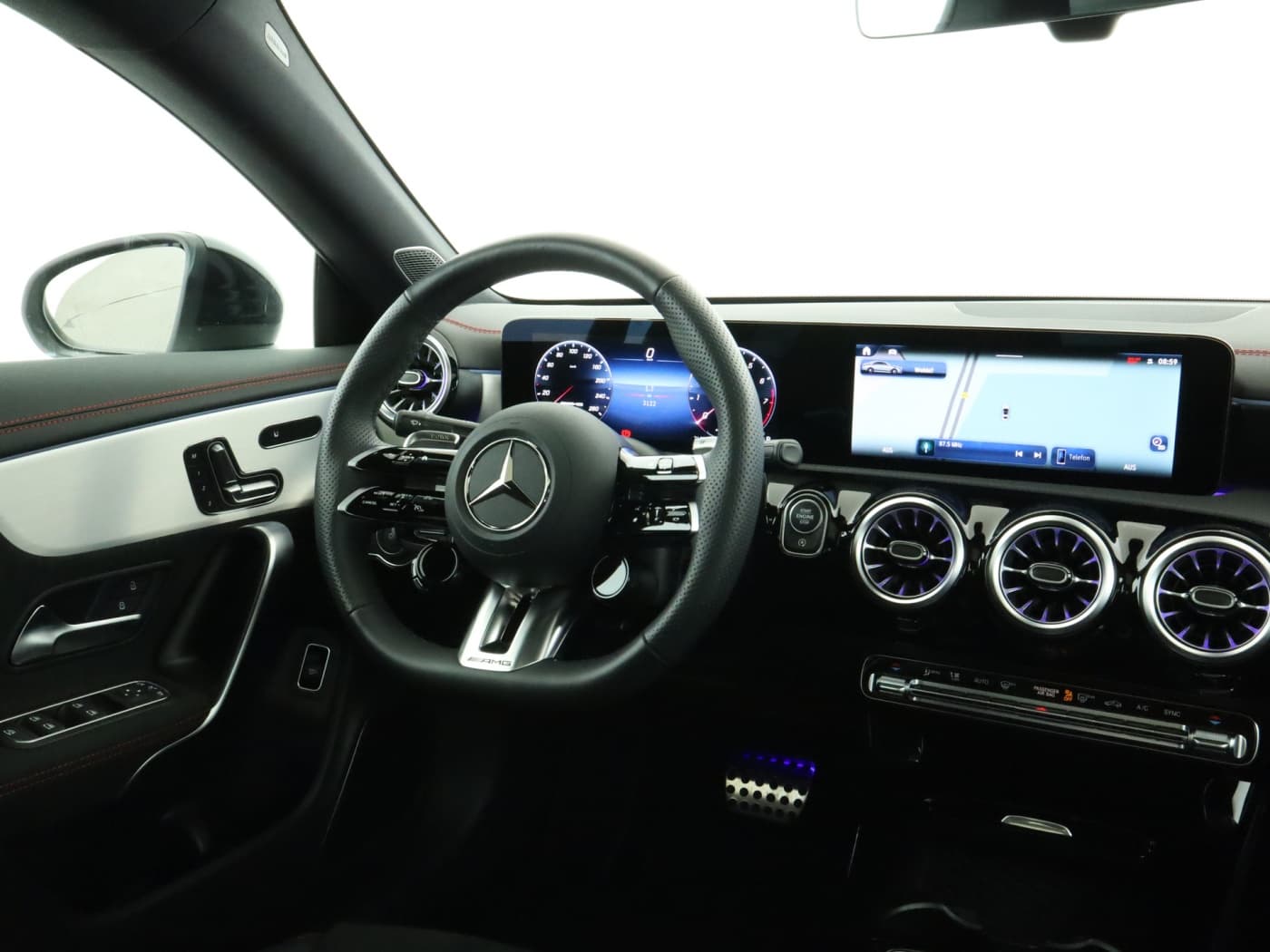 Mercedes-Benz CLA 35 AMG 4M Bild 10