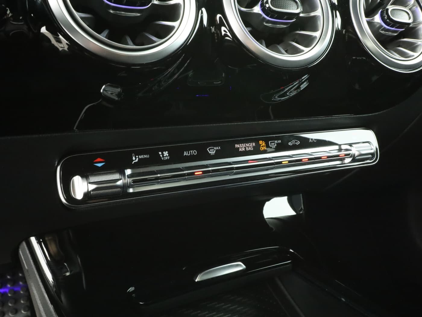 Mercedes-Benz CLA 35 AMG 4M Bild 14