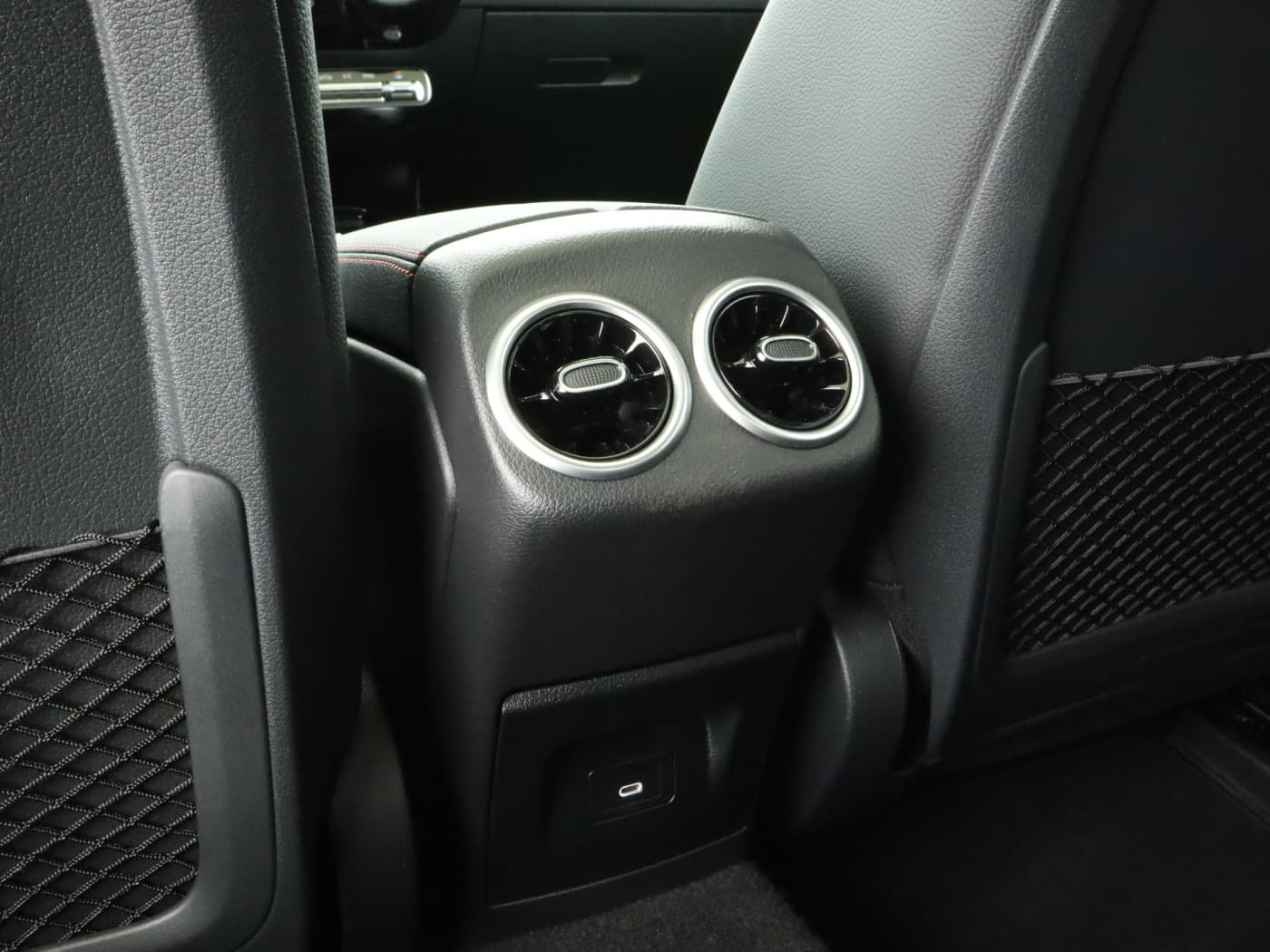 Mercedes-Benz CLA 35 AMG 4M Bild 24