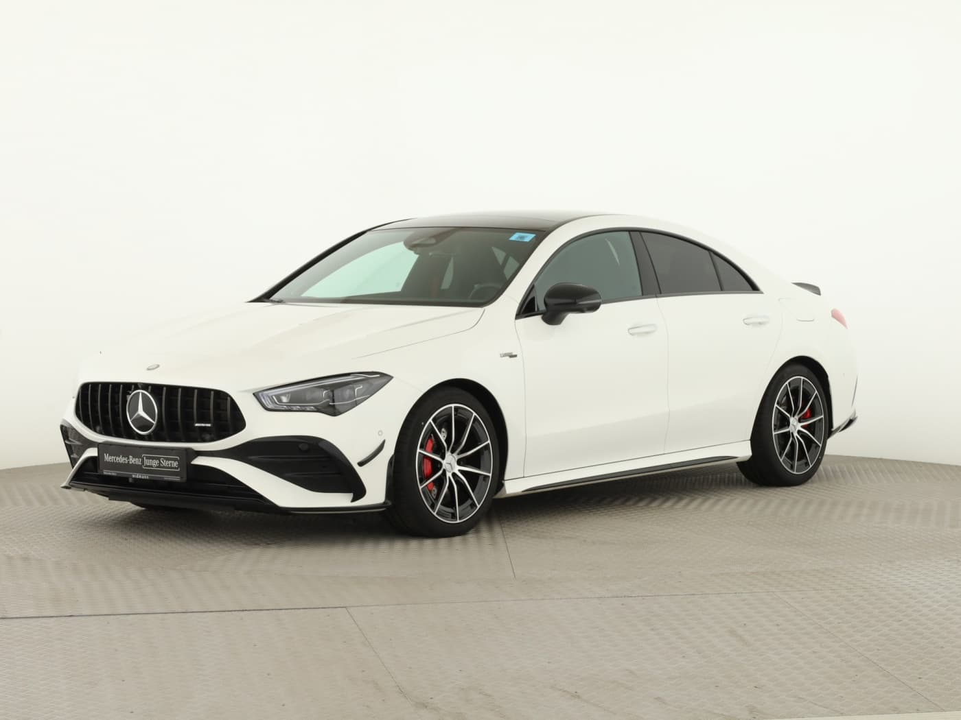 Mercedes-Benz CLA 35 AMG 4M Bild 5