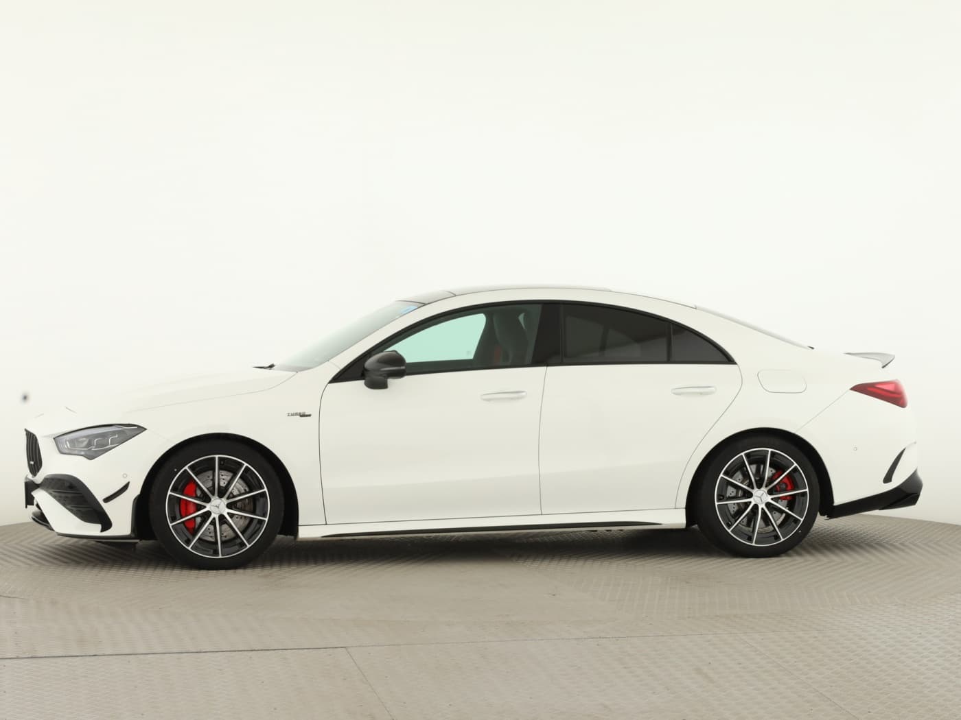 Mercedes-Benz CLA 35 AMG 4M Bild 7