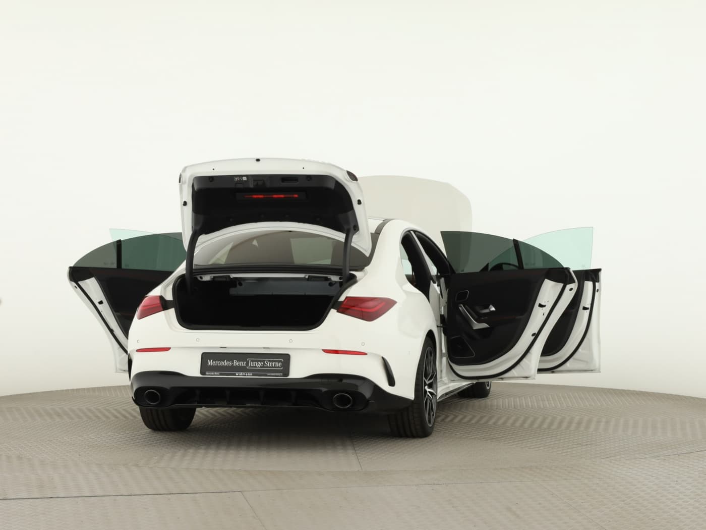 Mercedes-Benz CLA 35 AMG 4M Bild 9
