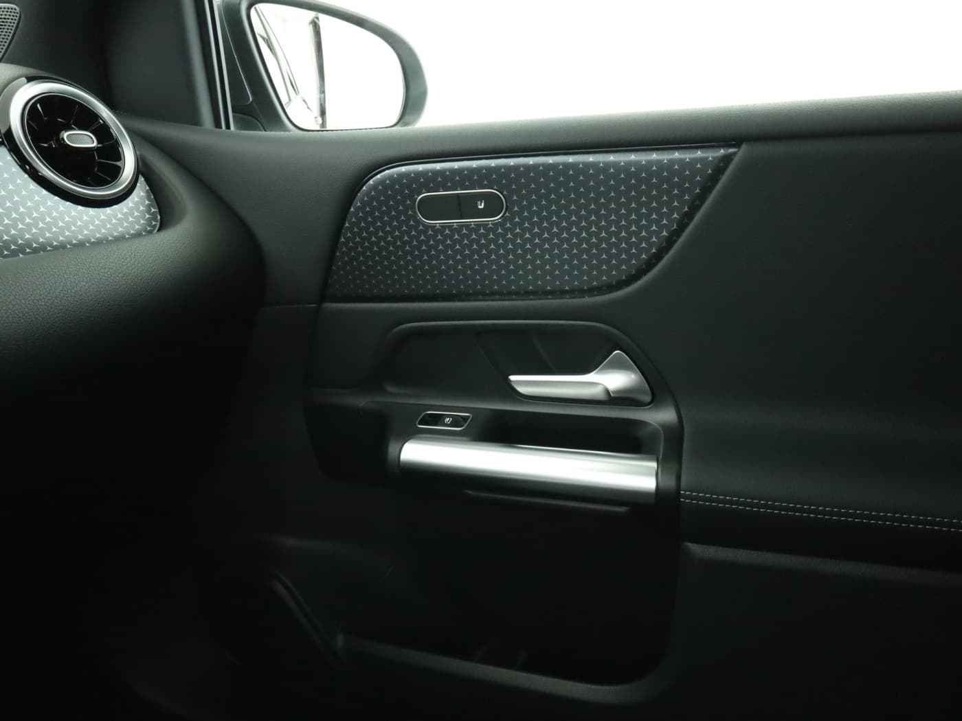 Mercedes-Benz B 200 Bild 16
