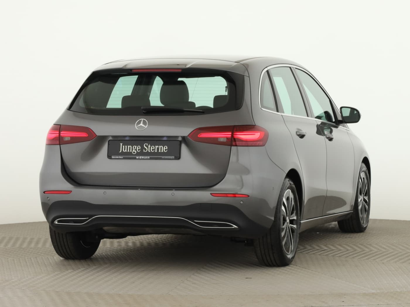 Mercedes-Benz B 200 Bild 2