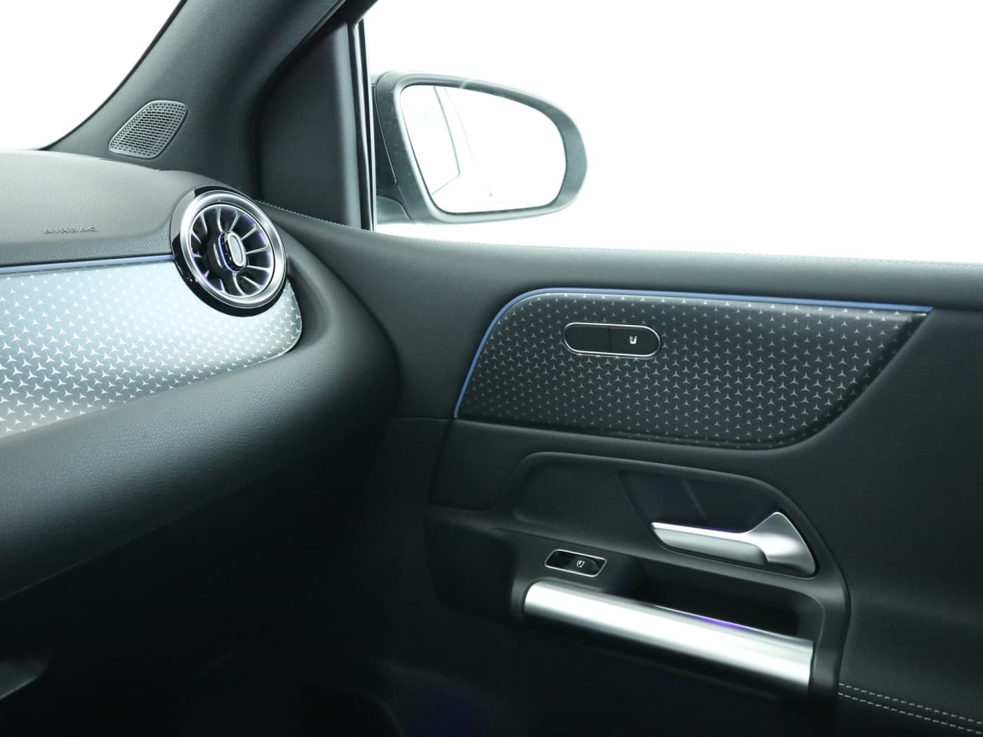 Mercedes-Benz B 180 Bild 16