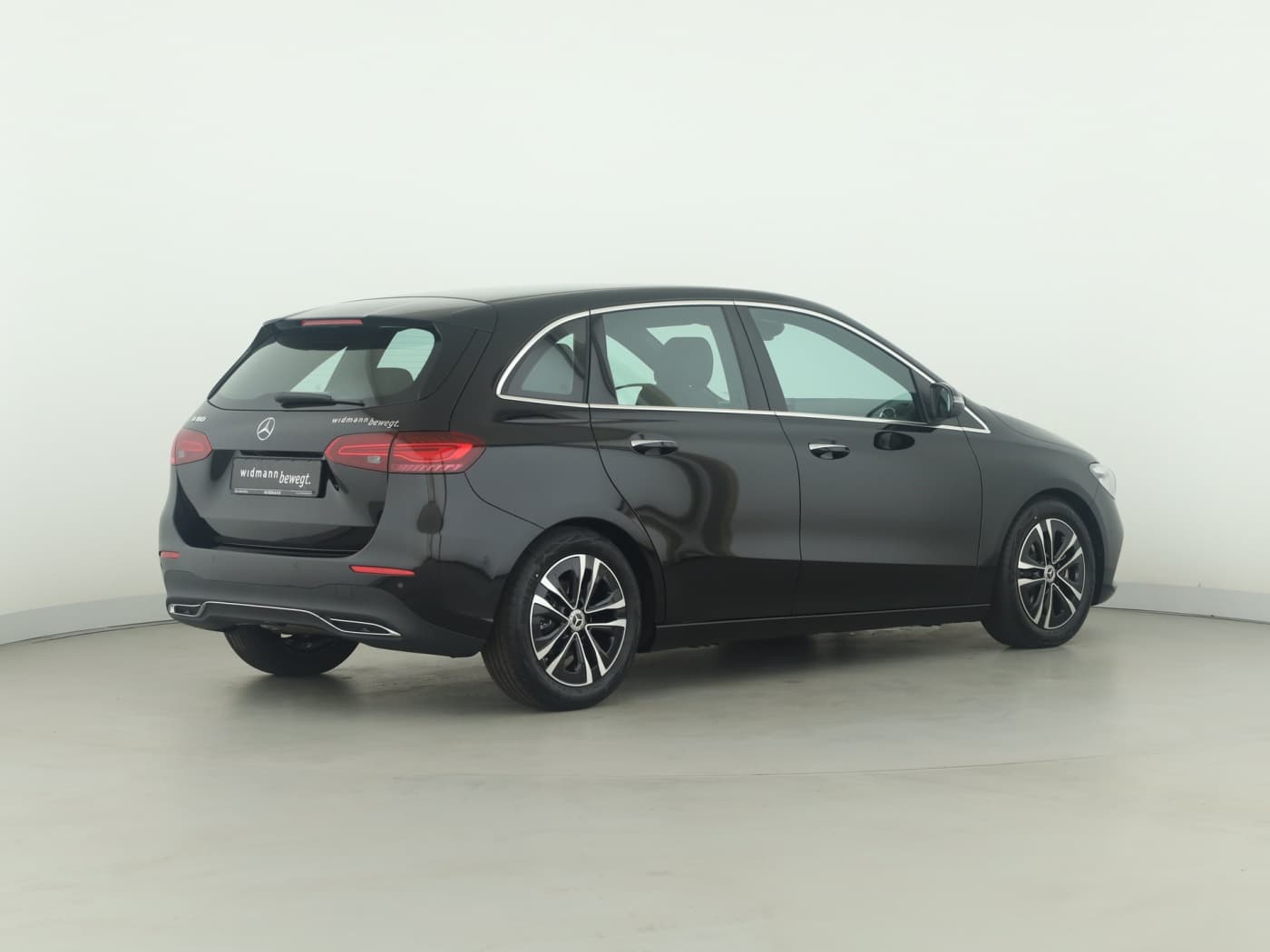 Mercedes-Benz B 180 Bild 6